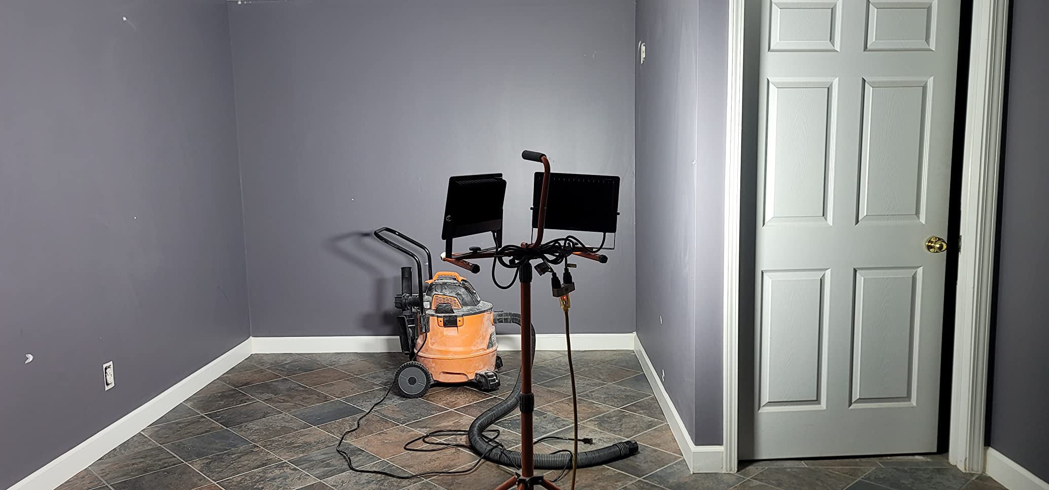 Olafus 2 Pack 130W LED Flood Light Outdoor, 13000lm LED Work Light with Plug, IP66 Waterproof Exterior Security Lights, 6500K Daylight White Outside Floodlights for Playground Yard Stadium Lawn customer photo 2