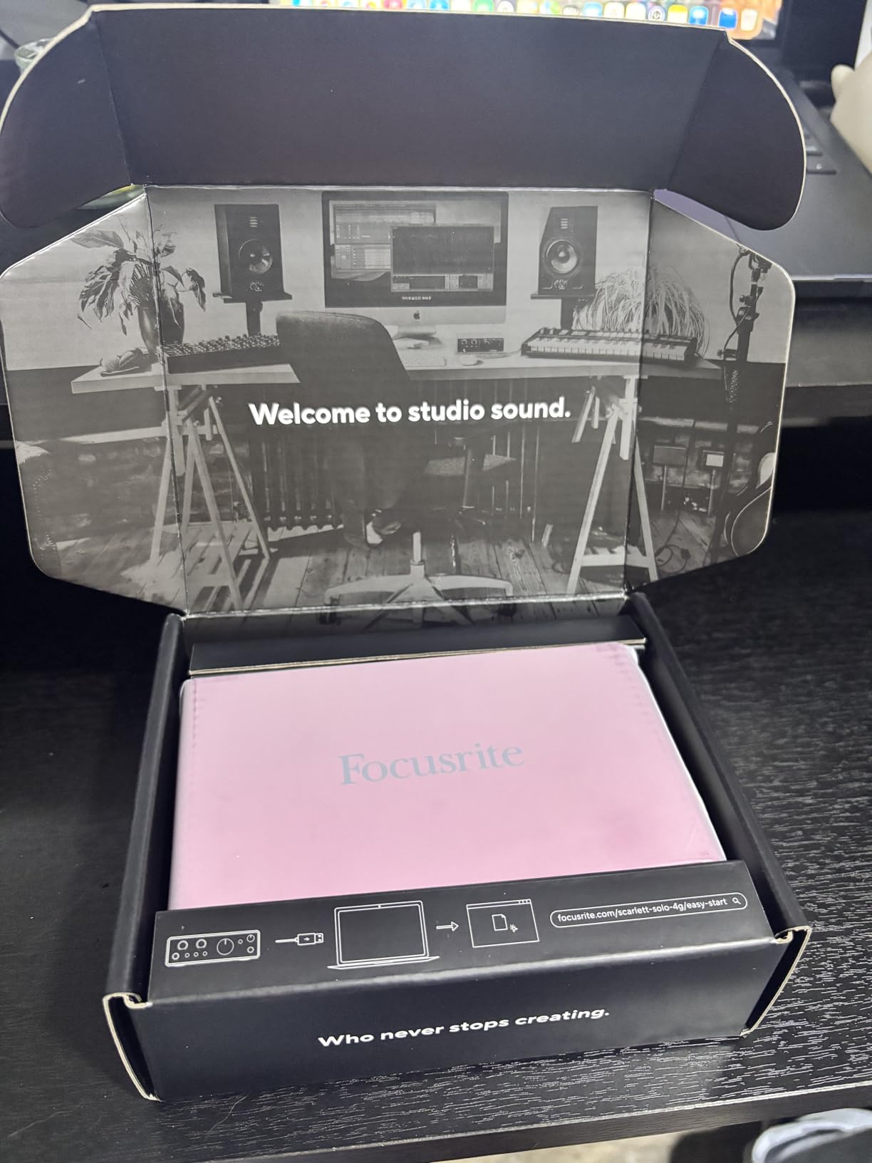 Focusrite Scarlett Solo 3rd Gen USB Audio Interface for Guitarists, Vocalists, Podcasters or Producers to record and playback studio quality sound customer photo 1