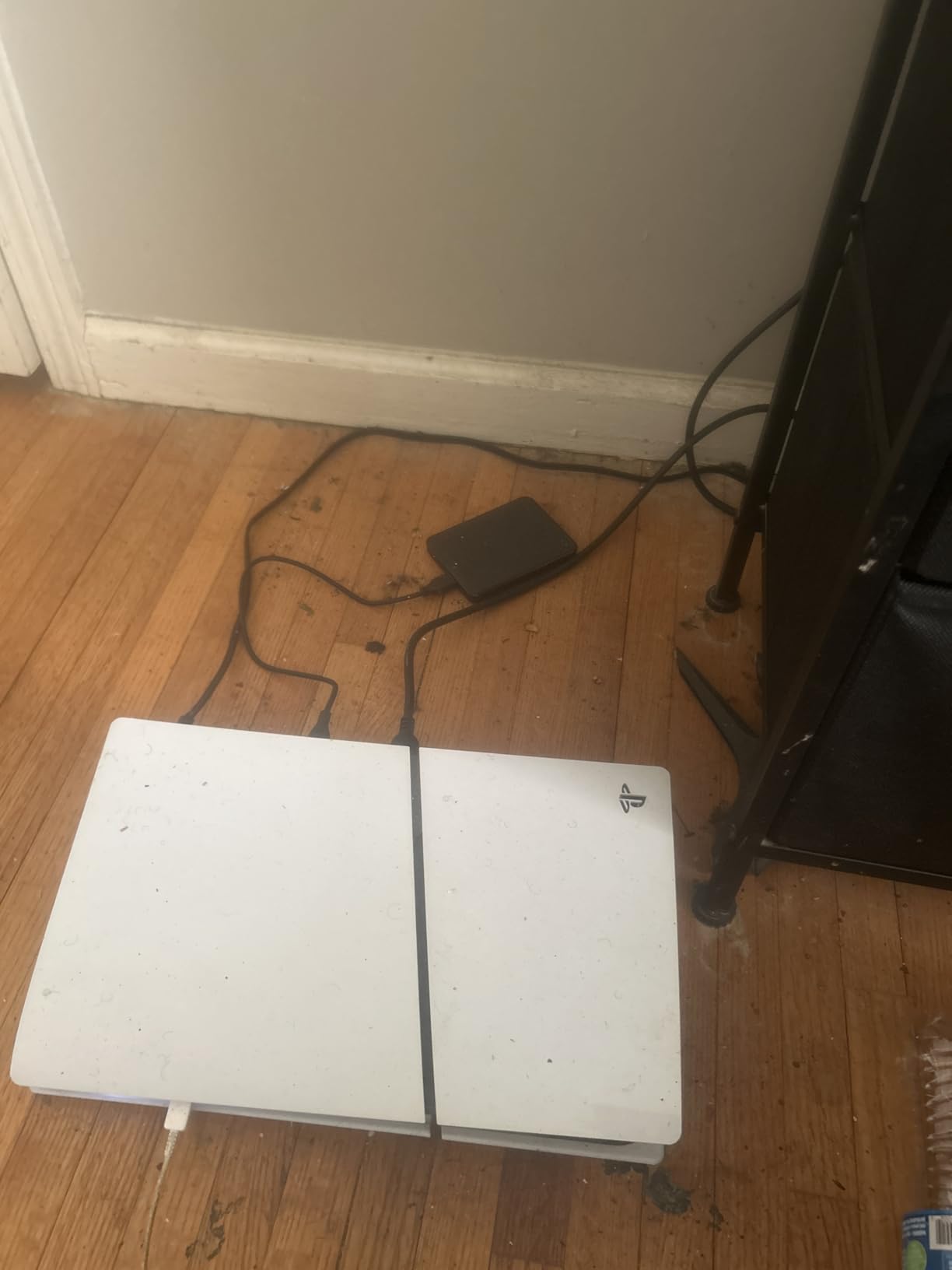 WD 5TB Elements Portable External Hard Drive for Windows, USB 3.2 Gen 1/USB 3.0 for PC & Mac, Plug and Play Ready - WDBU6Y0050BBK-WESN customer photo 1