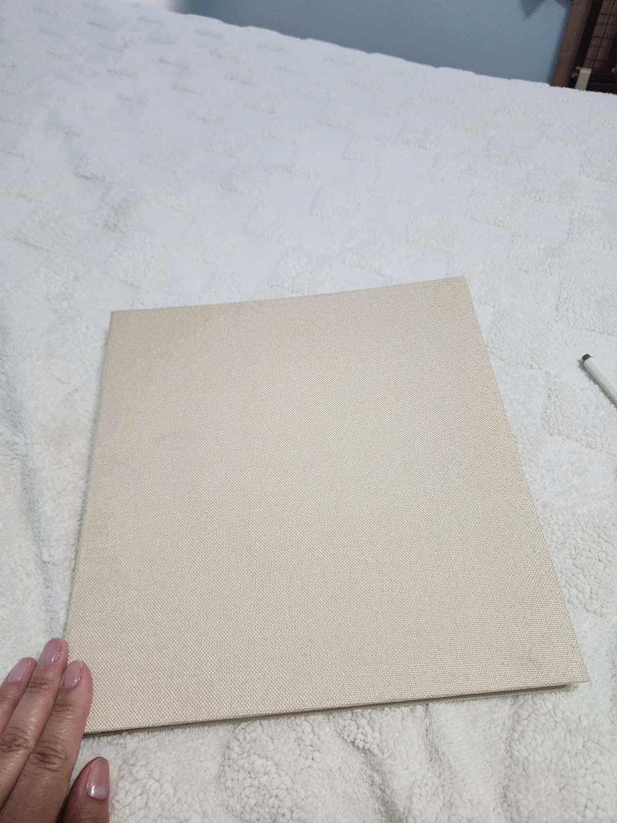 Vienrose Large Photo Album Self Adhesive for 4x6 8x10 10x12 Pictures Scrapbook Album DIY Scrap Book 40 Sticky Pages with A Metallic Pen 13