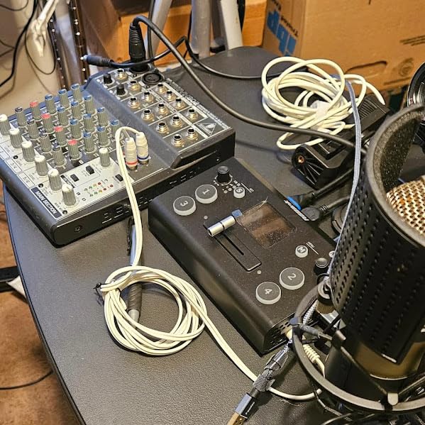 RGBlink Mini Video Mixer Switcher with 4 x HDMI Inputs 2K Input/Output Real Time Live Streaming, Support Output 6 Pictures PVW and PGM, for Facebook, YouTube, Instagram, Tiktok, RTMPS customer photo 2