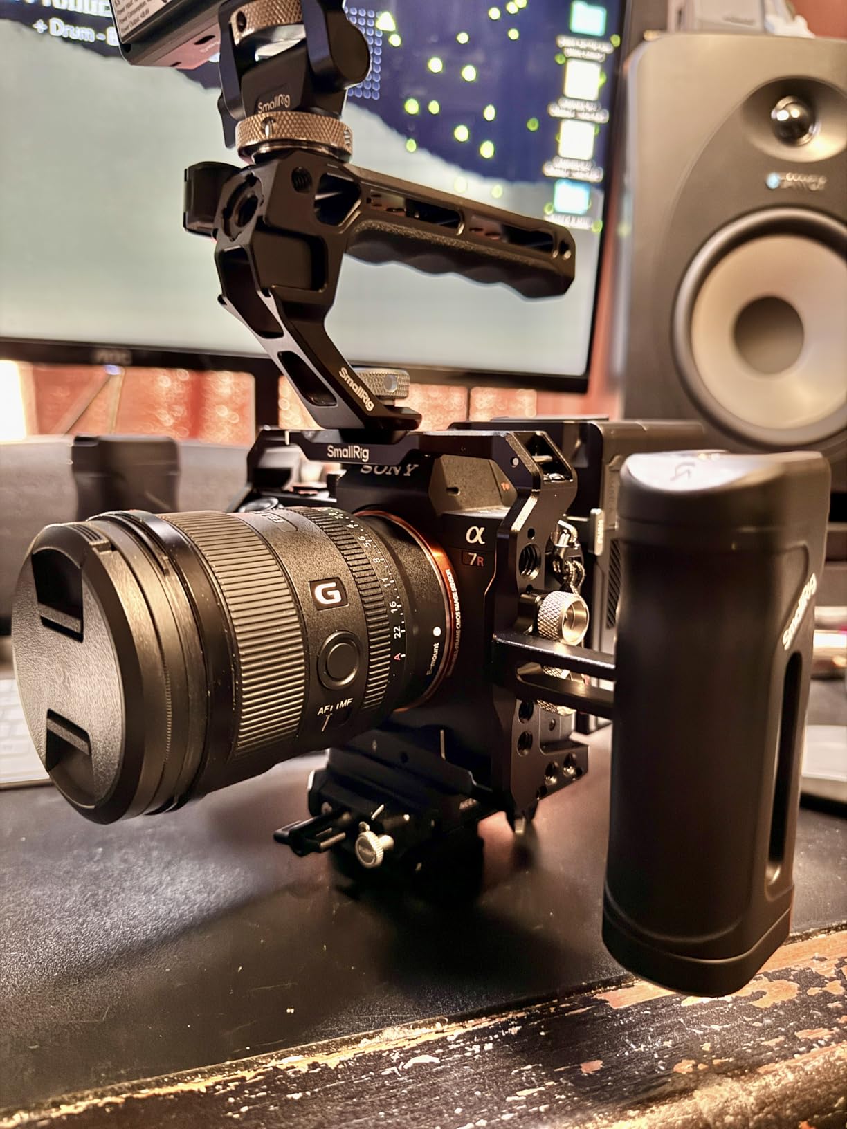 SMALLRIG Light Weight Camera Cage for Sony A7 III / A7R III / A9 Camera - 2918 customer photo 1