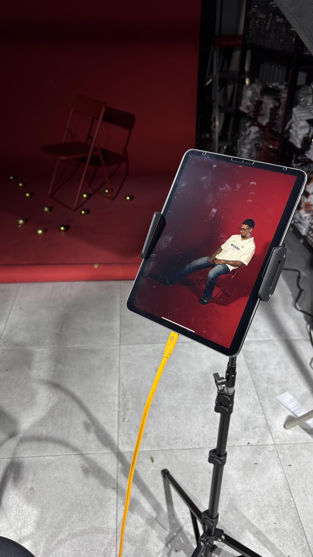 TetherPro USB-C to USB-C 5Gbps Gen 1, Right Angle, 15' (4.6m), High-Visibility Orange customer photo 1