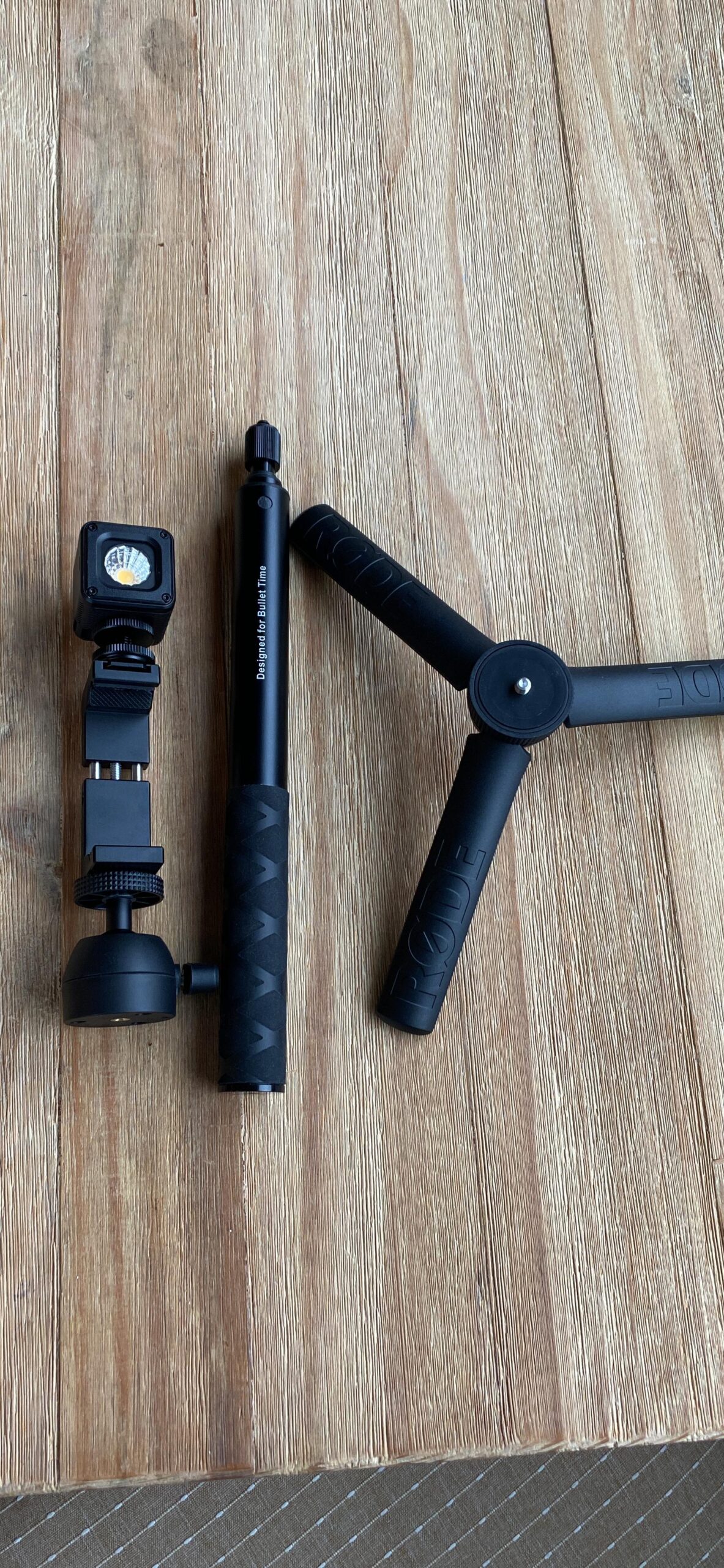 VideoMic Vlogger Kit for iOS Devices,Black customer photo 1