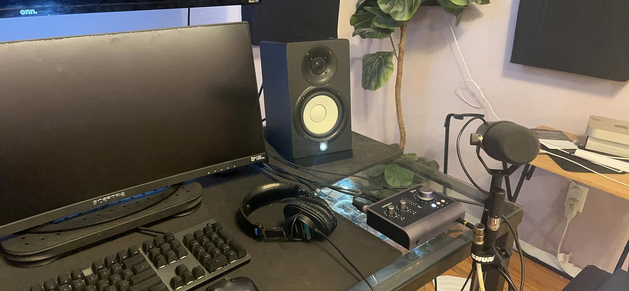Audient iD14 MKII USB Audio Interface with Class-A Mic Preamps customer photo 1