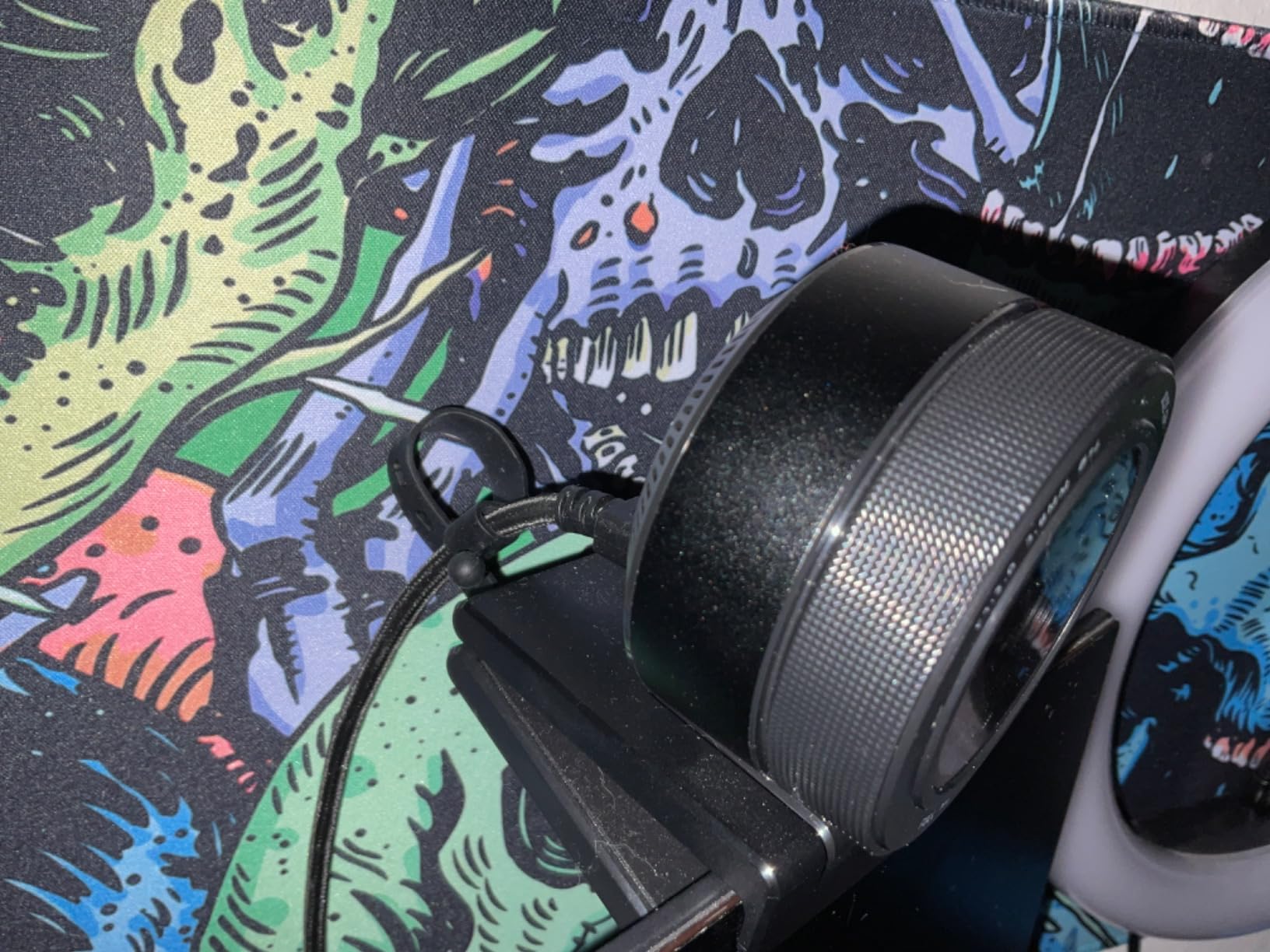 Razer Kiyo Pro Webcam for Streaming, Gaming, Video Calls: Full HD 1080p 60FPS - Adaptive Light Sensor - HDR Enabled - Wide Angle Lens with Adjustable FOV customer photo 2