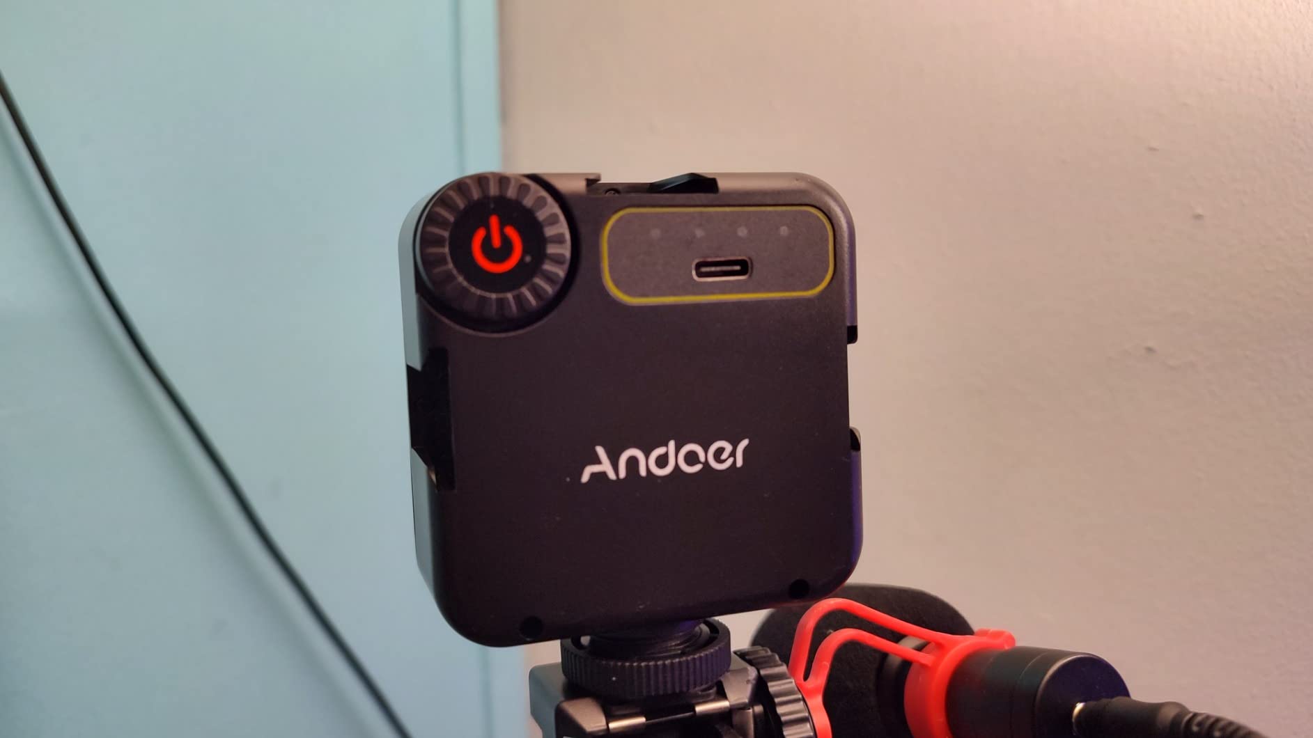 Mini IR Night Vision Light Infrared Photography Light for Video Camera Camcorder Built-in Rechargeable Battery with 3 Cold Shoe Mount for Vlog Video Recording customer photo 2