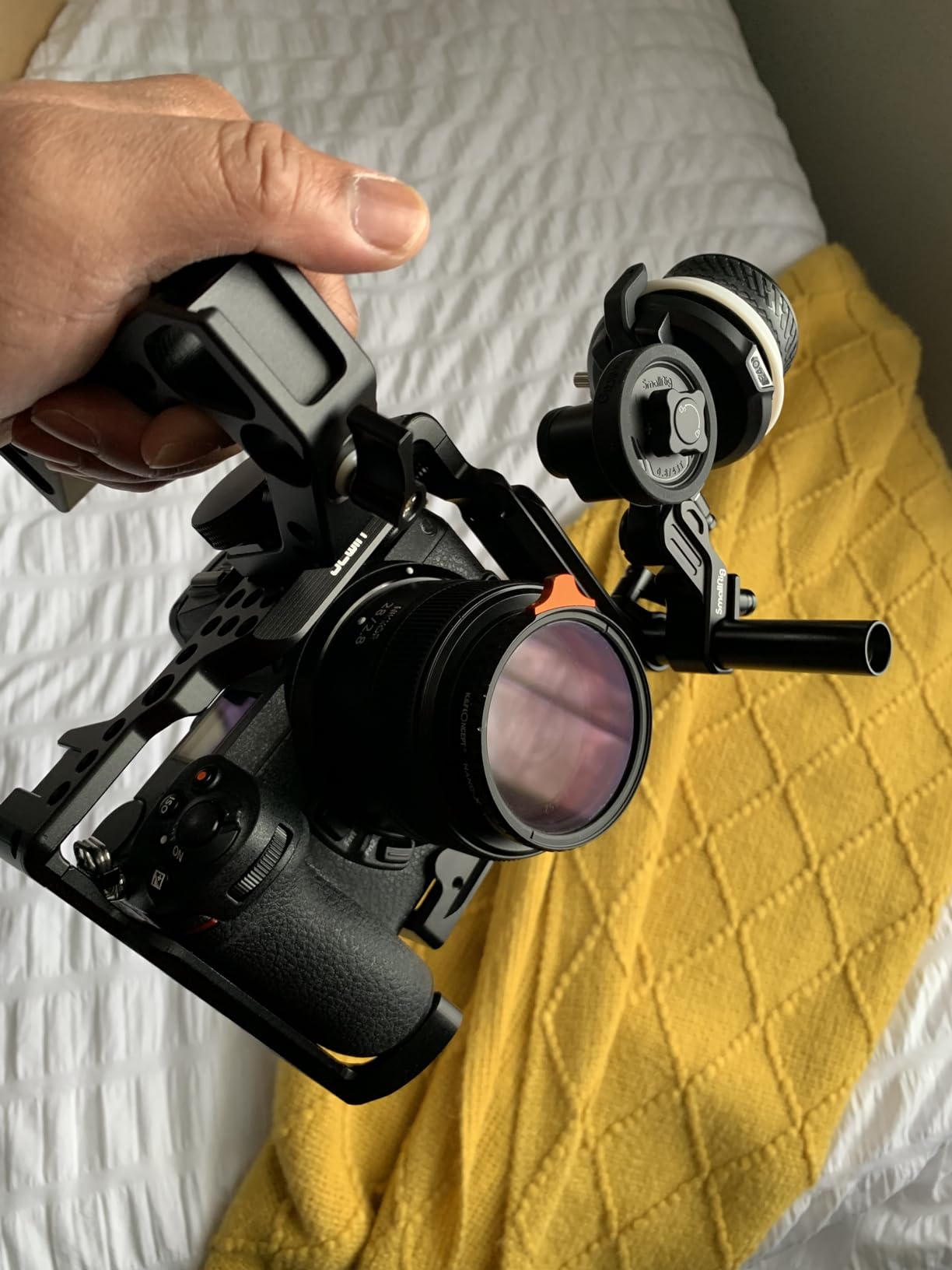 SmallRig Mini Follow Focus with A/B Stops & 15mm Rod Clamp and Snap-on Gear Ring Belt for DLSRs and Mirrorless Cameras, Fits Different Diameter Lenses Up to 114mm customer photo 2