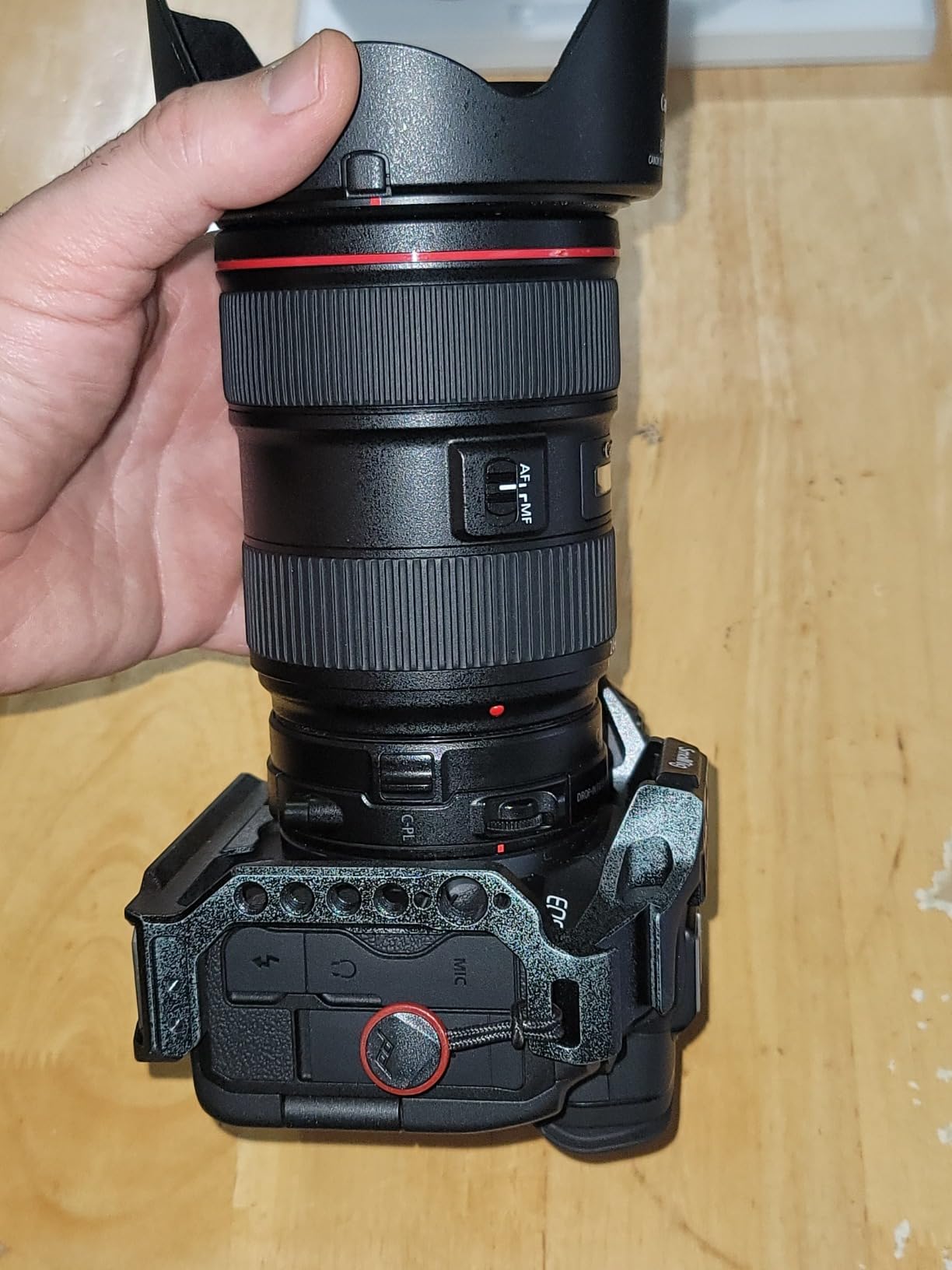 SmallRig EOS R5 & R6 Cage for Canon EOS R5 & R6 3233 customer photo 2