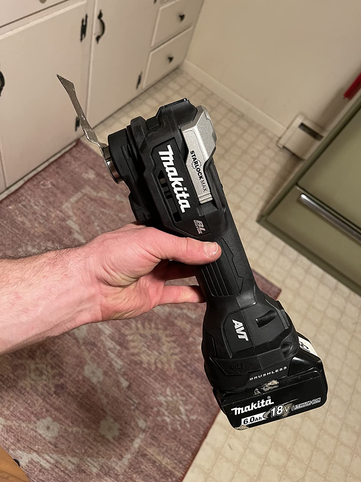 Makita XMT04ZB 18V LXT Lithium-Ion Sub-Compact Brushless Cordless StarlockMax Multi-Tool, Tool Only customer photo 1