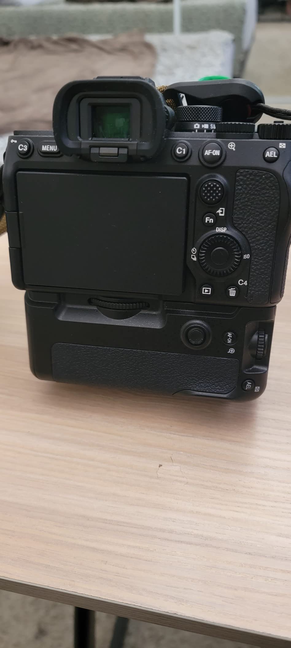 VG-C4EM Battery Grip for Sony A7V A7IV A9II A7RIV A7R V A1 A7S III, Replacement for Sony VG-C4EM Vertical Grip, Compatible with NP-FZ100 Battery customer photo 1