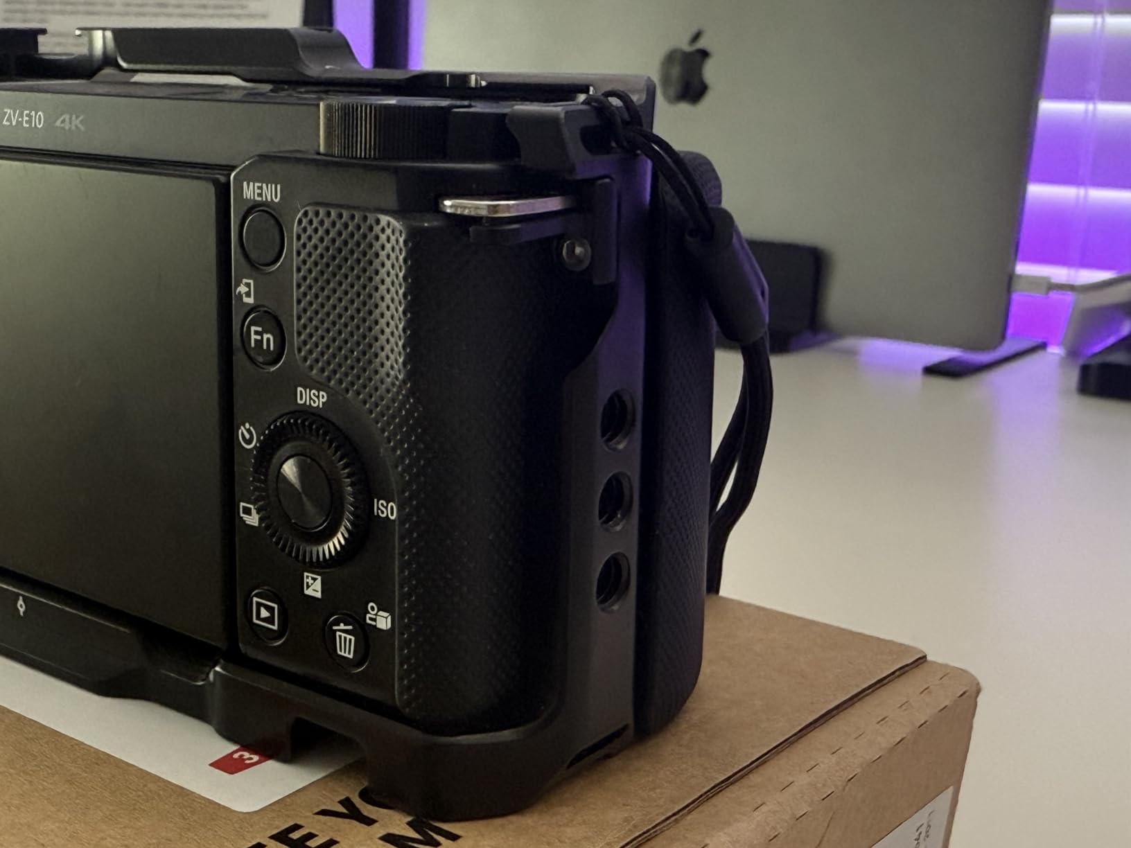 SmallRig ZV-E10 Cage with Silicone Handle and Built-in Threaded Holes, Cold Shoe and Quick Release Plate for Sony ZV-E10 customer photo 1