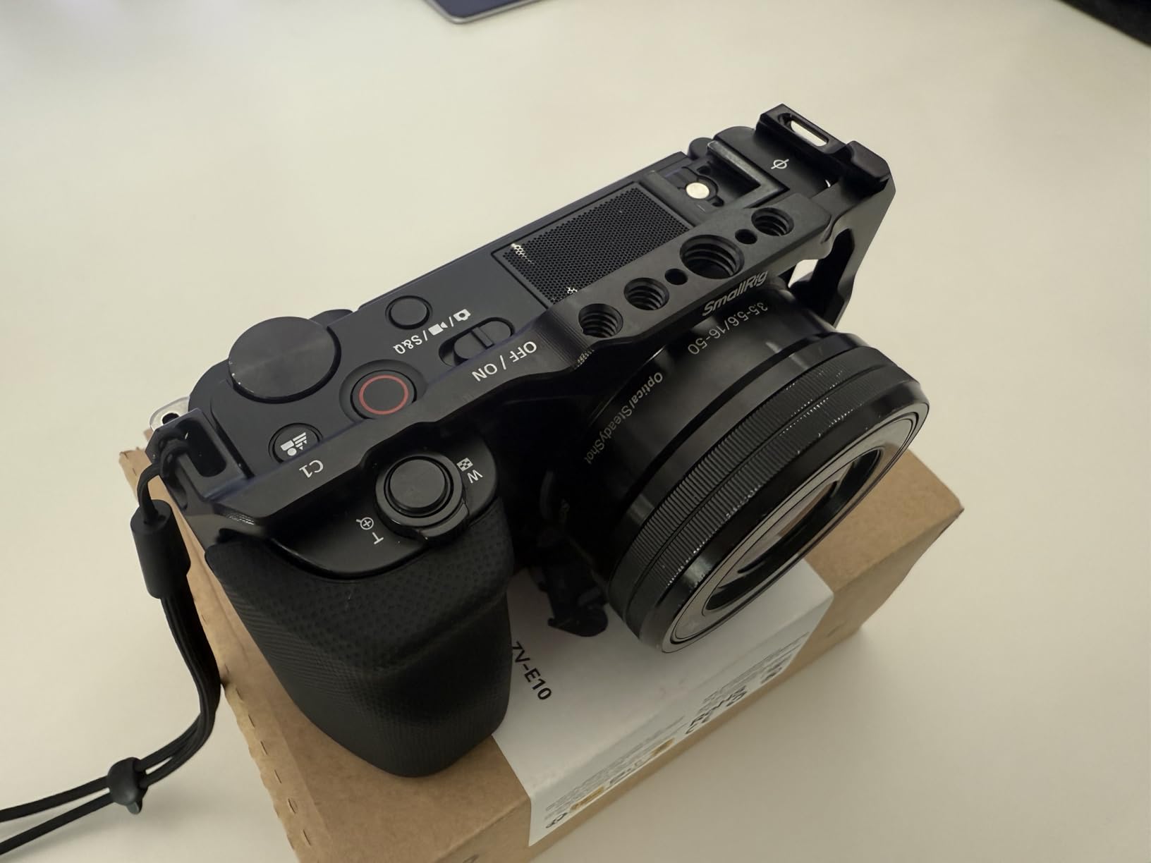 SmallRig ZV-E10 Cage with Silicone Handle and Built-in Threaded Holes, Cold Shoe and Quick Release Plate for Sony ZV-E10 customer photo 2