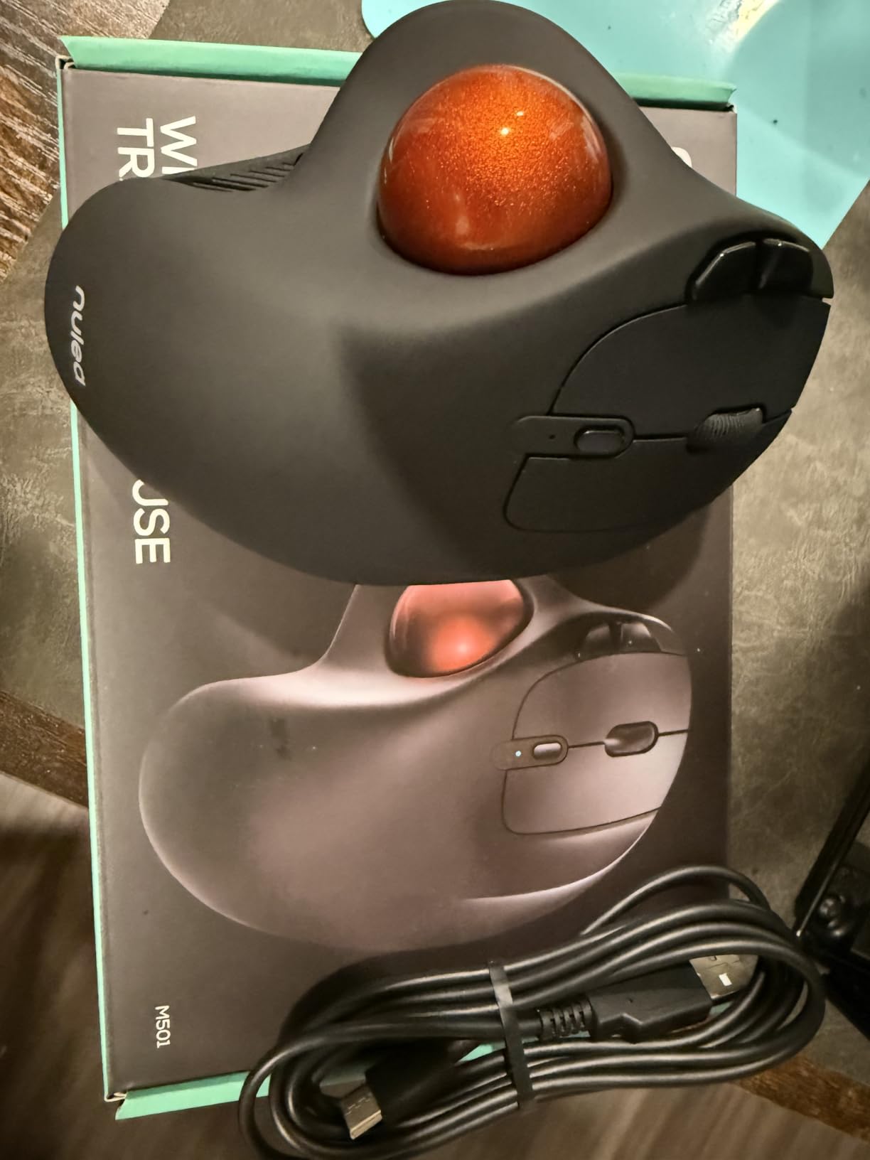 Nulea M501 Wireless Trackball Mouse, Rechargeable Ergonomic, Easy Thumb Control, Precise & Smooth Tracking, 3 Device Connection (Bluetooth or USB Receiver), Compatible for PC, Laptop, Mac, Windows. customer photo 2