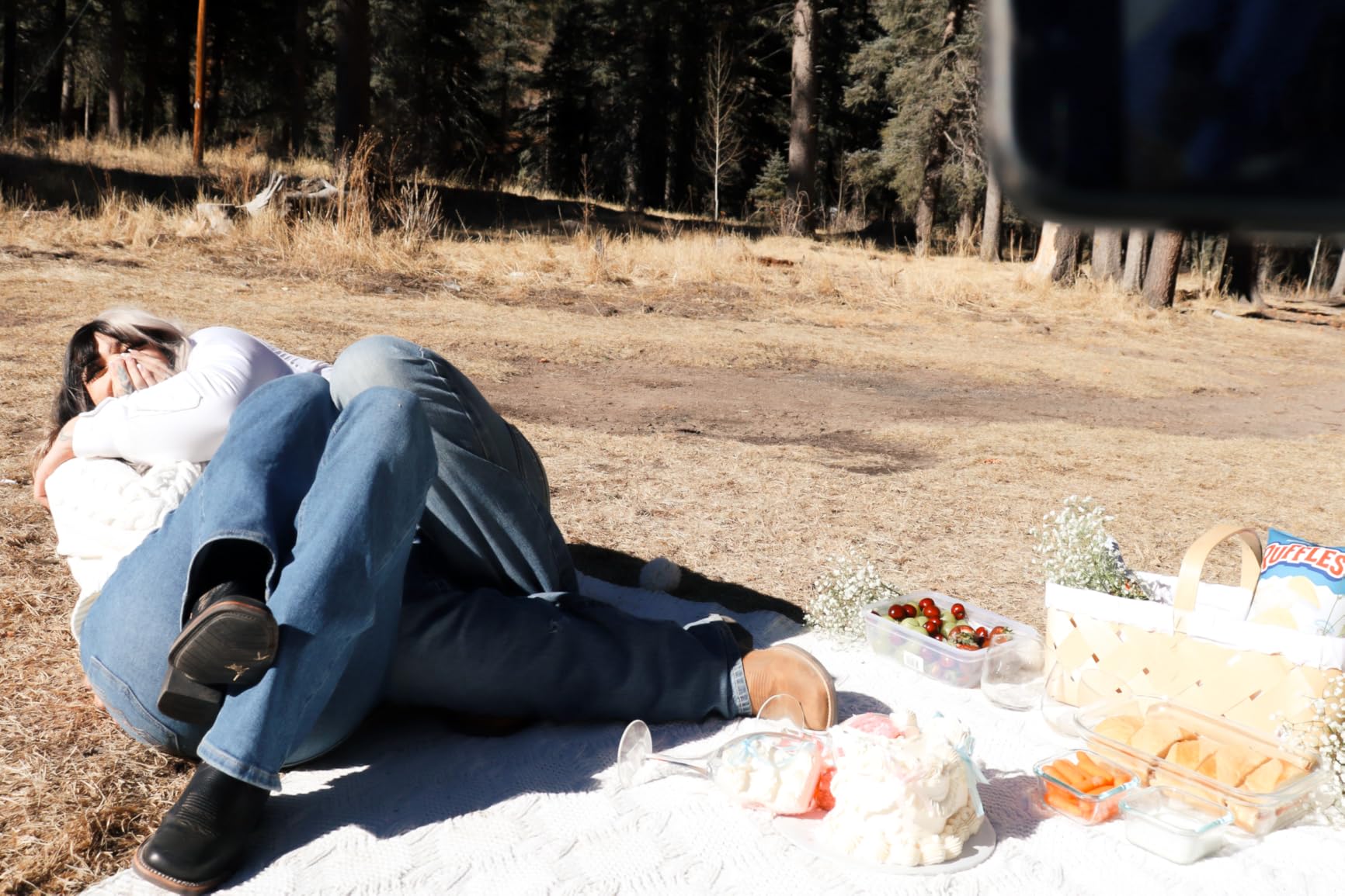 Camera Remote Shutter Release Wireless: [164'] Radio Control Accessories for Canon Rebel T7 T6 T5 T8i T7i SL3 EOS R RP R100 R7 R6 Mark II III R50V 90D 80D 70D, with AAA Battery & Removable Tripod Clip customer photo 2