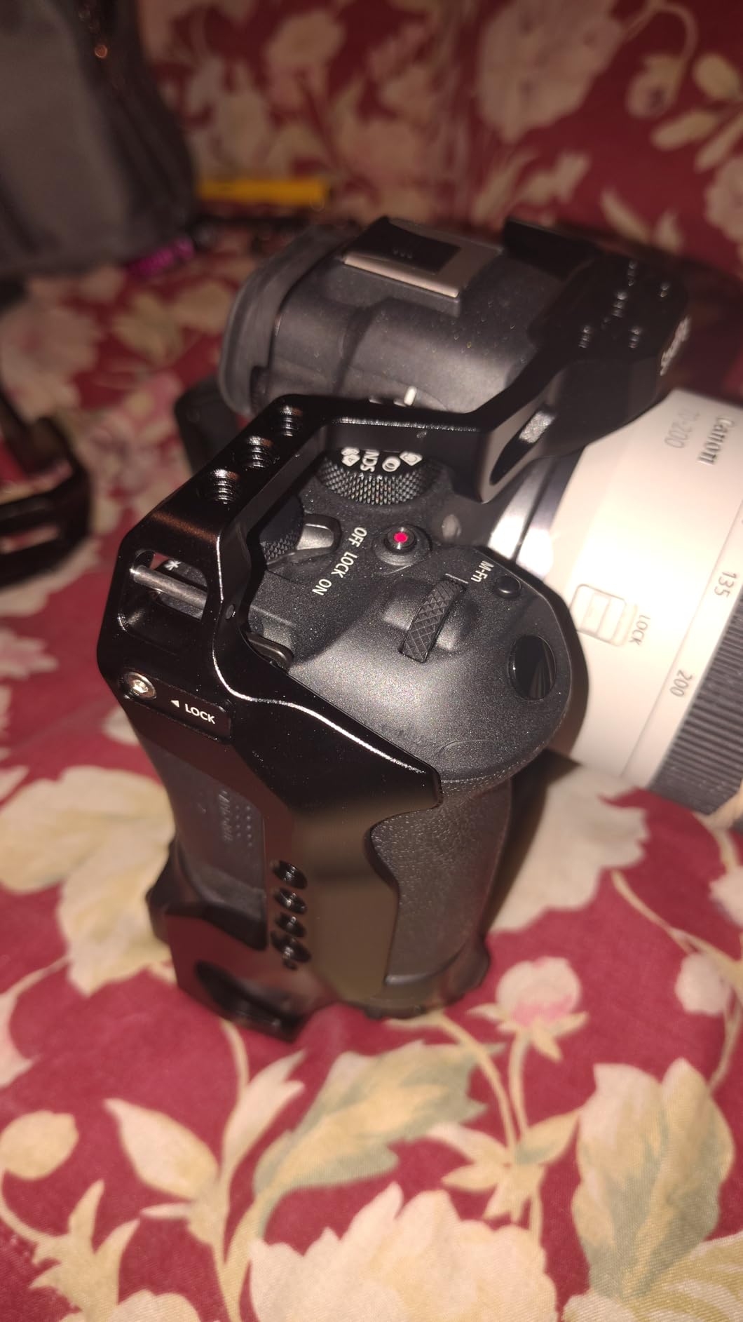 SmallRig R5 / R6 Camera Cage for Canon R5 / R6 with BG-R10 Battery Grip, Aluminum Alloy Film Movie Making Camera Video Cage with Shoe Mount 3464B customer photo 2