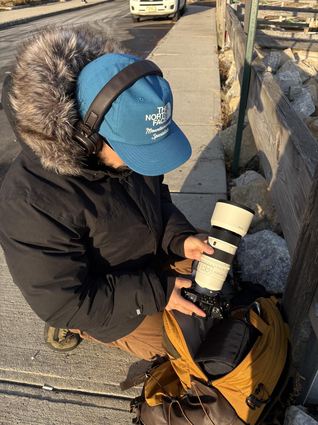 Sony FE 70-200mm F2.8 GM OSS II Full-Frame Constant-Aperture Telephoto Zoom G Master Lens (Renewed) customer photo 1