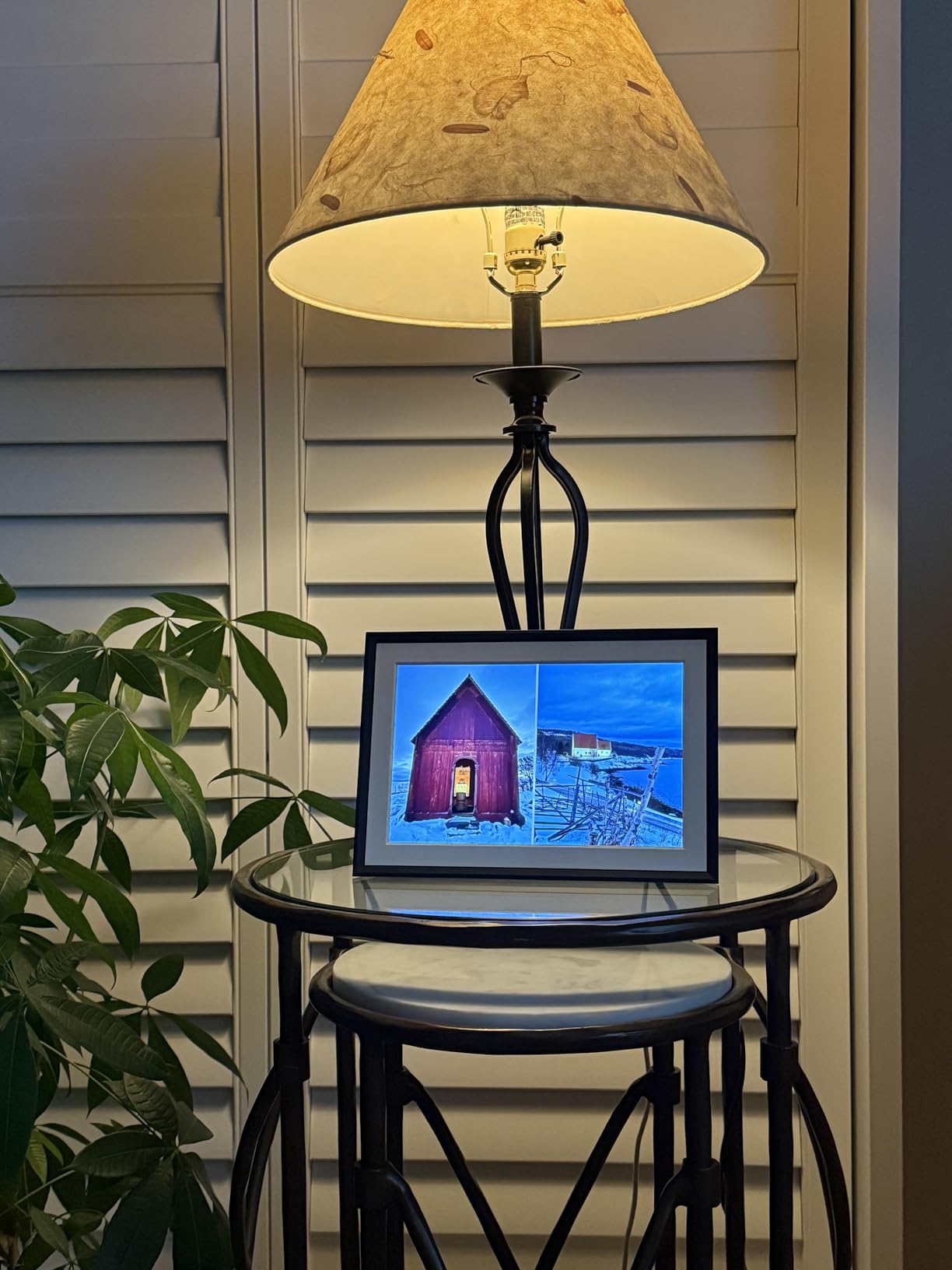 Aura Digital Picture Frame - 10.1