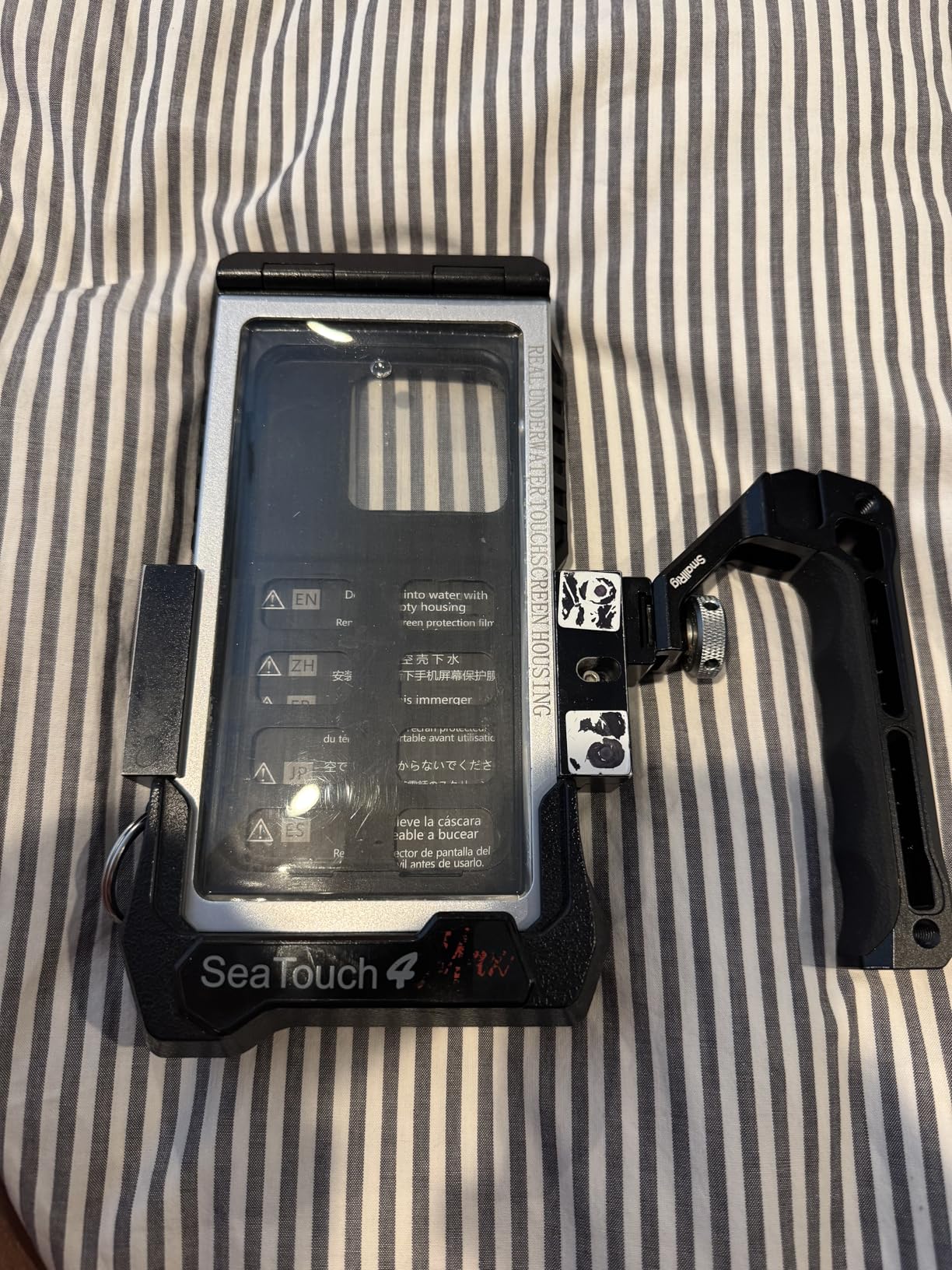 SmallRig Lightweight Top Handle, Grip for DSLR Camera Cage, Universal Handle with 5 Cold Shoe Adapters and Cold Shoe Base (Lite) - 3764 customer photo 2