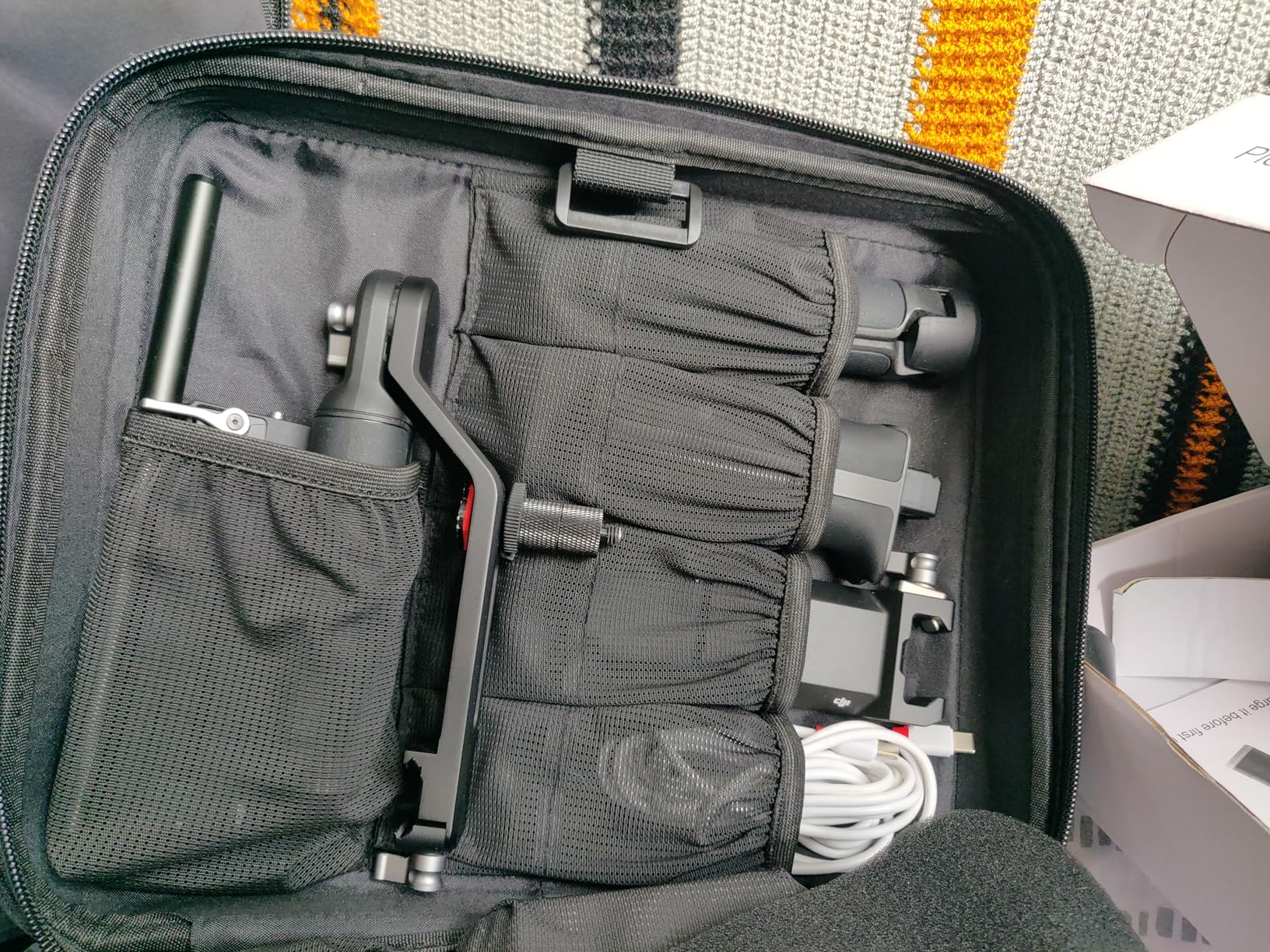 RS 3 Combo, 3-Axis Gimbal Stabilizer for DSLR and Mirrorless Camera for Canon/Sony/Panasonic/Nikon/Fujifilm, 3 kg (6.6 lbs) Payload, Automated Axis Locks, 1.8