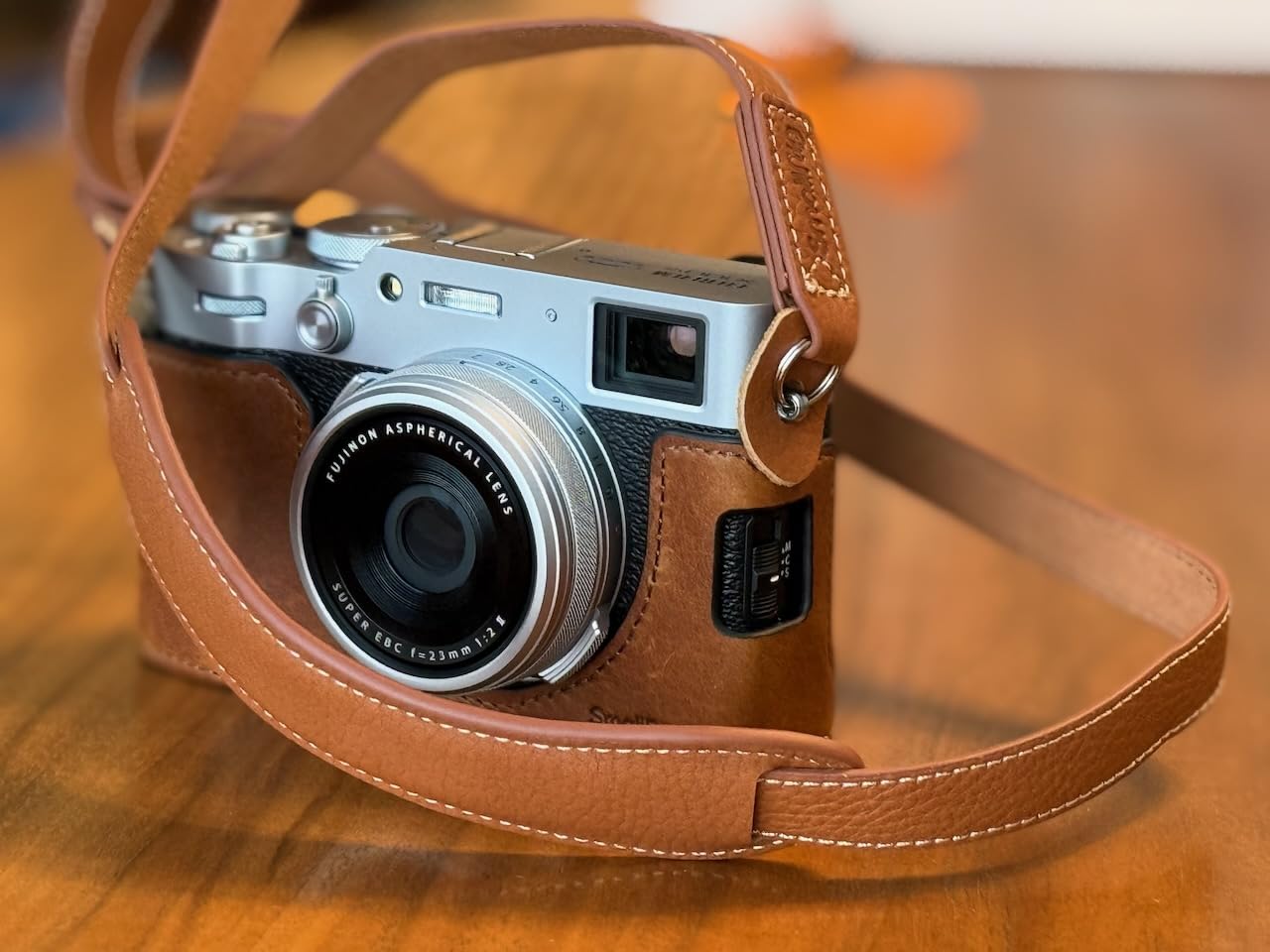 SMALLRIG Leather Camera Strap, Vintage Brown Genuine Leather Neck Shoulder Camera Strap for Canon, Nikon, Pentax, Sony, Fujifilm and Digital Camera - 3485 customer photo 2