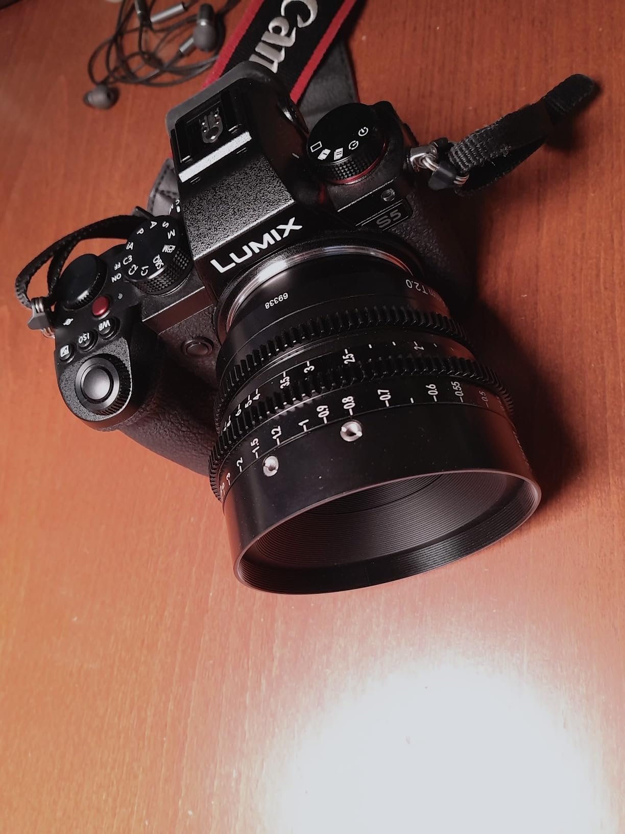 7artisans 35mm T2.0 Cine Lens for L-Mount Camera, Full Frame Large Aperture Lens customer photo 1