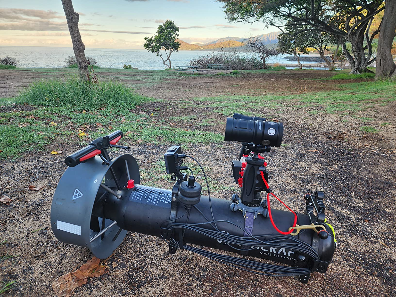 Dive Light,LetonPower TS S 10000Lumens 100m Underwater Video Light,Diving Flashlight,Waterproof Flashlight with Type-C Charging for Professional Under Water Sports customer photo 2