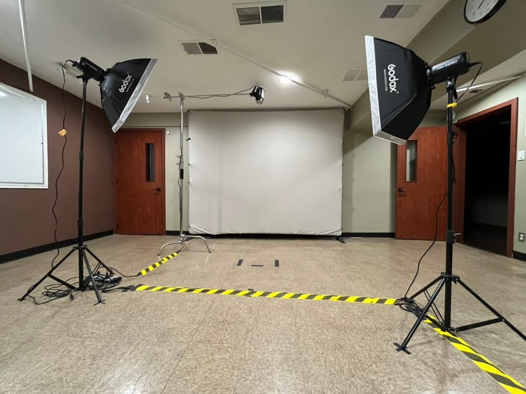 Godox 750W Professional Studio Strobe Flash Light Kit, 3-Light Godox Strobe Lighting Kit for Photography, 3x250W 5600K Monolights with Strobe Trigger, Softbox, Light Stands, Boom Arm customer photo 1