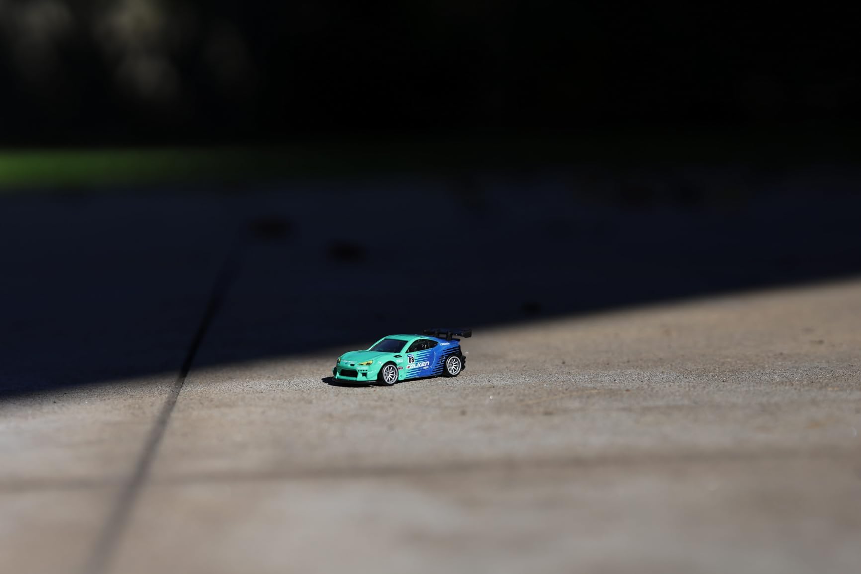 Canon EOS R6 Mark II Mirrorless Camera - 24.2MP Full-Frame, 40 FPS Electronic Shutter customer photo 2