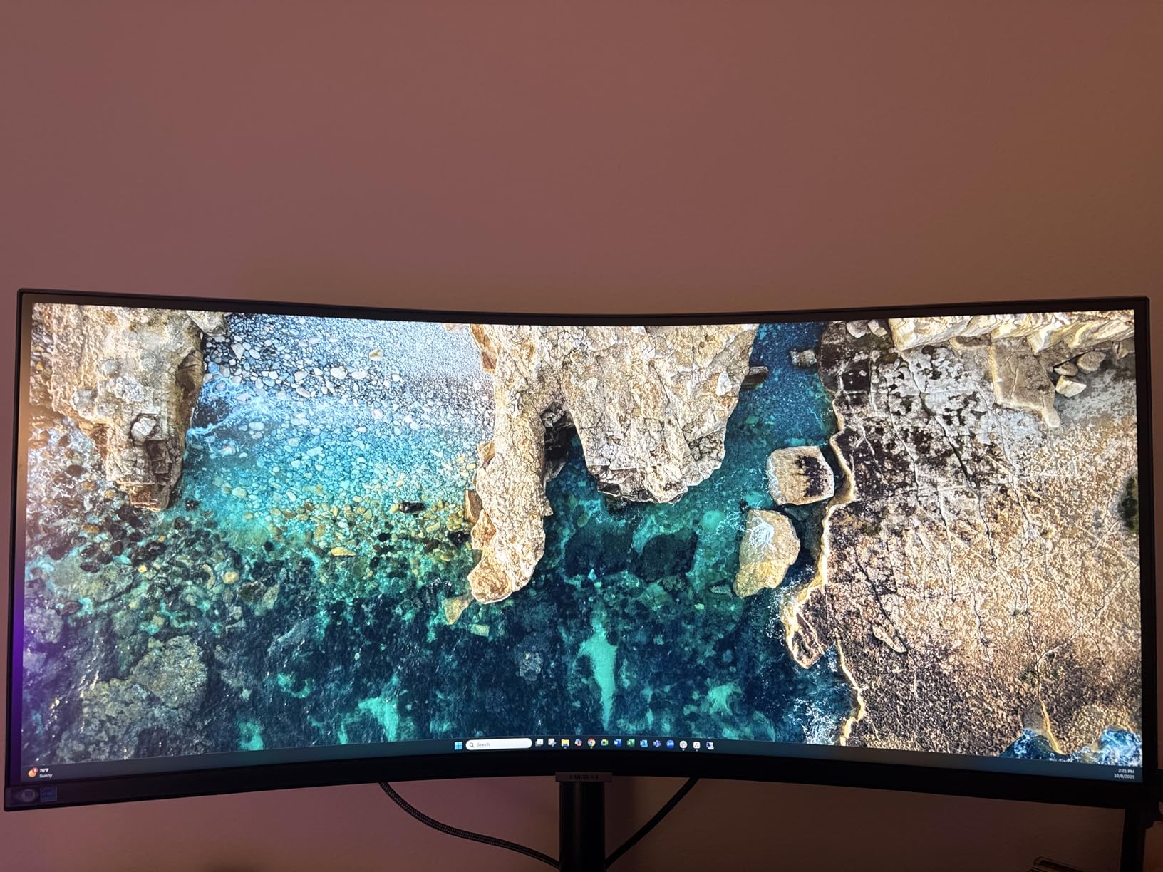 SAMSUNG Viewfinity S65UA Series 34-Inch Ultrawide QHD Curved Monitor, 100Hz, USB-C, HDR10 (1 Billion Colors), Height Adjustable Stand, TUV-certified Intelligent Eye Care (LS34A654UBNXGO),Black customer photo 2