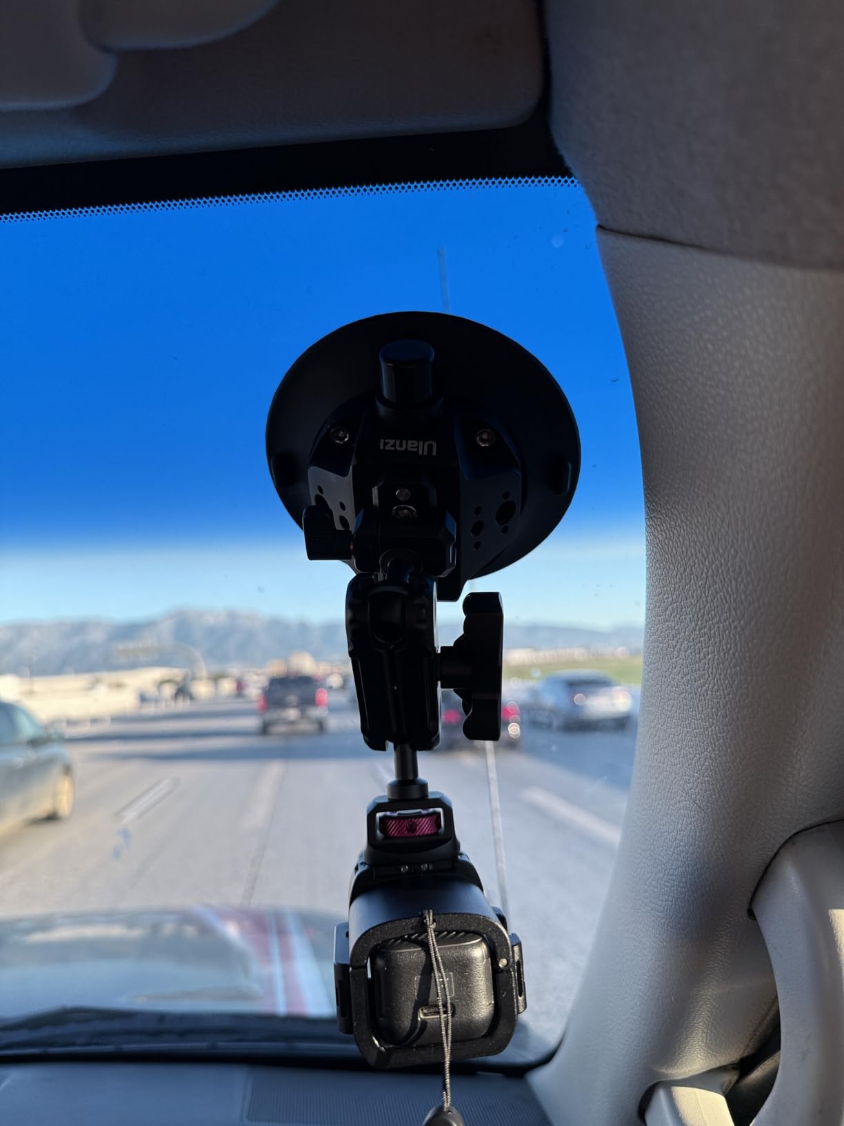 ULANZI SC-02 Suction Mount 4.5'', Magic Arm Bracket for DSLR Cameras Action Camera Video Shooting Filming, Compatible with DJI OSMO Pocket 3/Insta 360 x5/OSMO 360/Sony/Canon/Nikon/Xtra Action Cameras customer photo 1