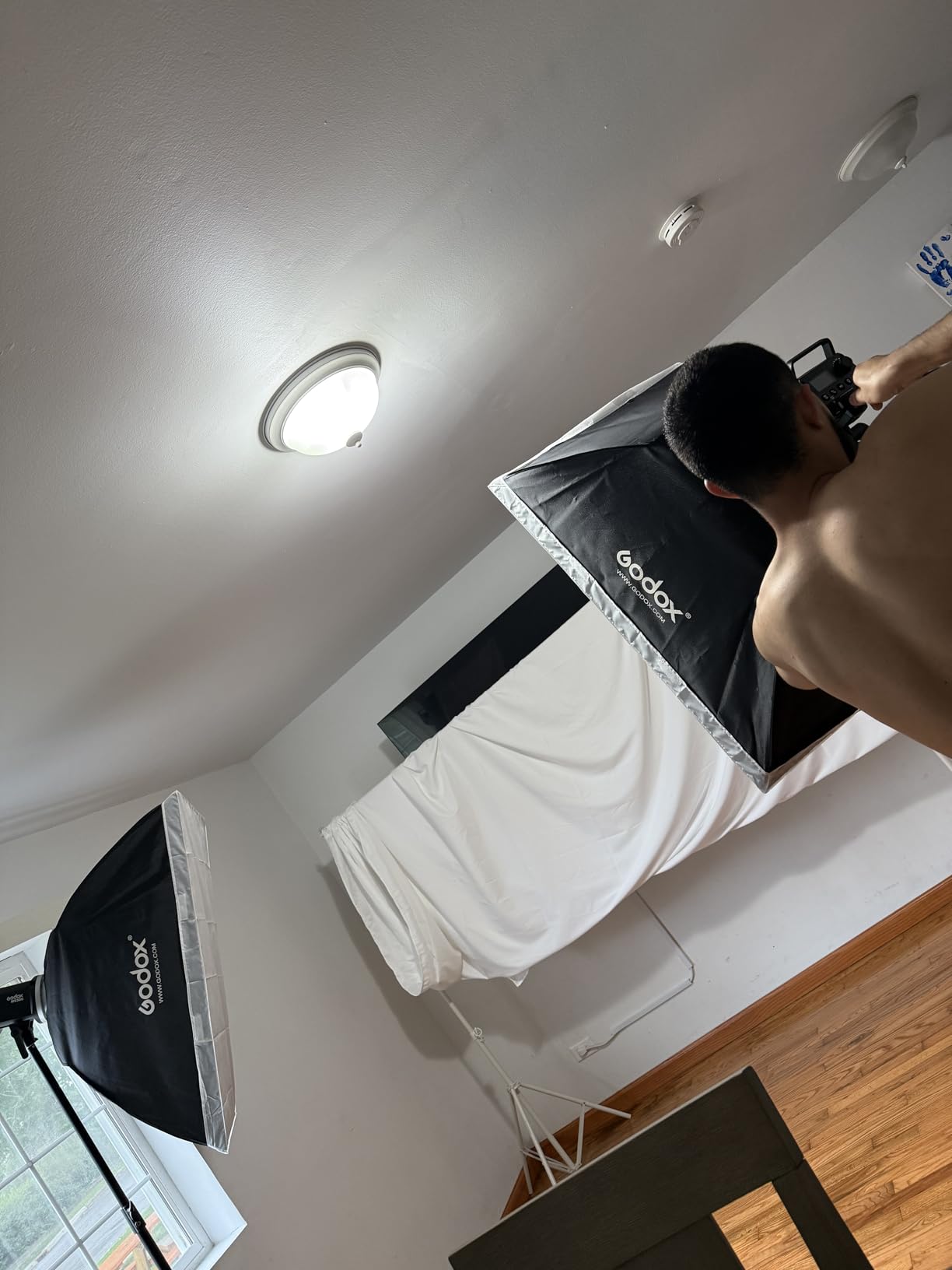 2pcs Godox MS300 600W Studio Strobe Flash Kit Bowens Mount Lighting,2.4G Wireless GN58 5600K Monolight with 150W Modeling Lamp,RT-16 Flash Trigger,Light Stands,Softbox,Umbrellas,Reflectors customer photo 1