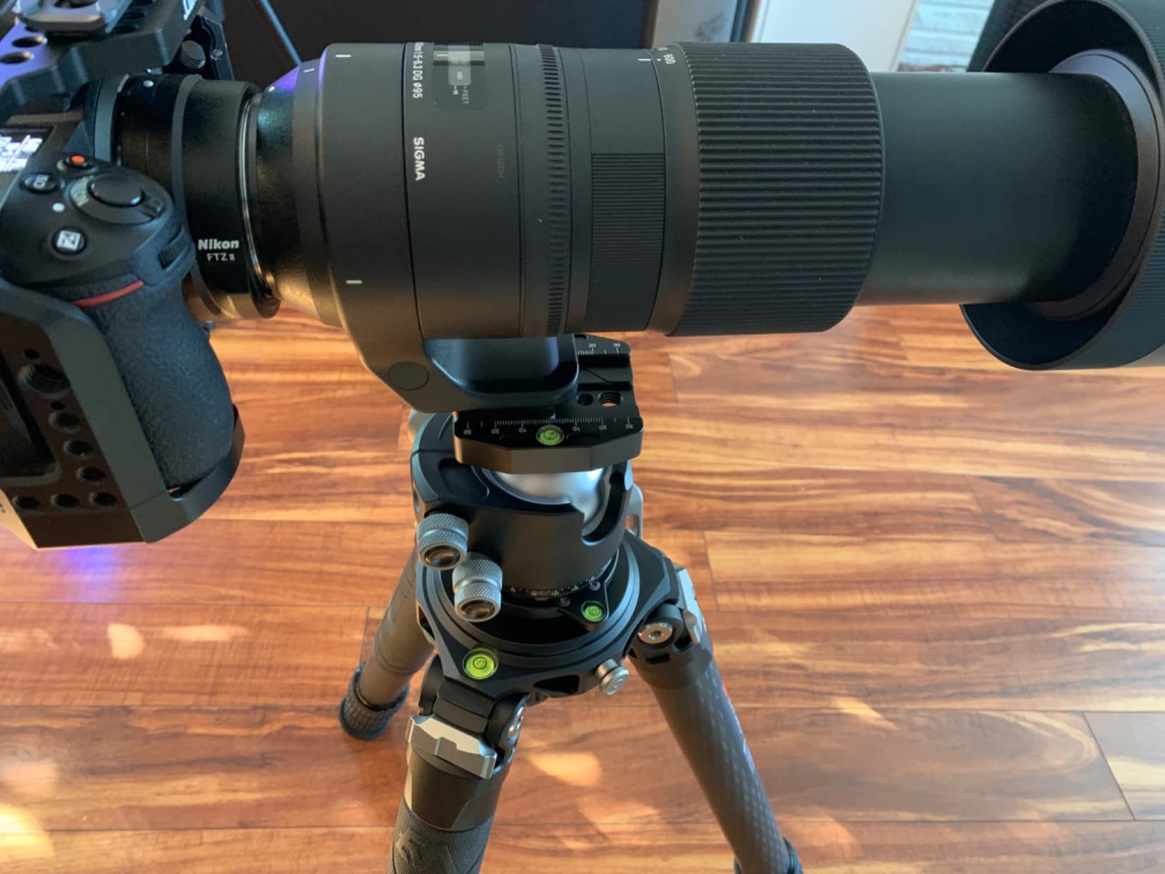 WEYLLAN CH55 Low Profile Ball Head 55mm Tripod Ball Head Panoramic Tripod Head, CNC All Metal Tripod Camera Head for Tripods with Mlok Rail Arca Swiss Quick Release Plate, Max Load 88lbs/40kg customer photo 2
