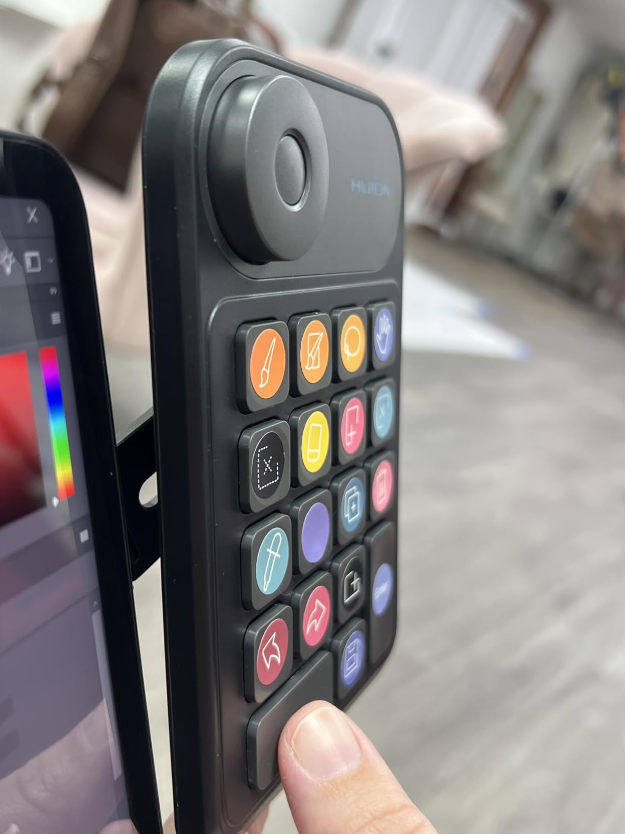 Keydial Mini Bluetooth Programmable Keypad with Dial 5 Keys Anti-ghosting 18 Customized Keys, Wireless Shortcut Keyboard for Drawing Tablet, PC, MacBook, Surface Pro, Laptops customer photo 2