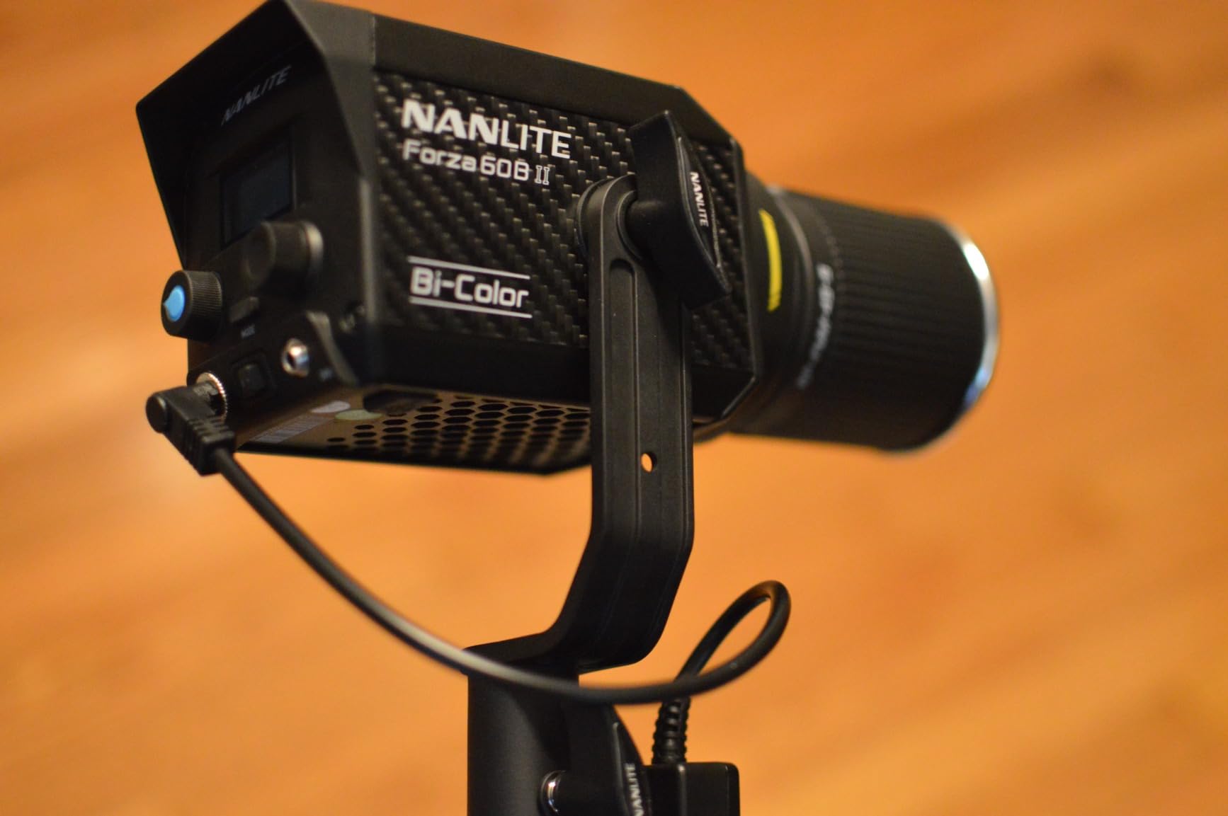 Nanlite Forza 60B II Spotlight incl. reflector, AC, DC battery grip, Bowens adapter and case customer photo 2