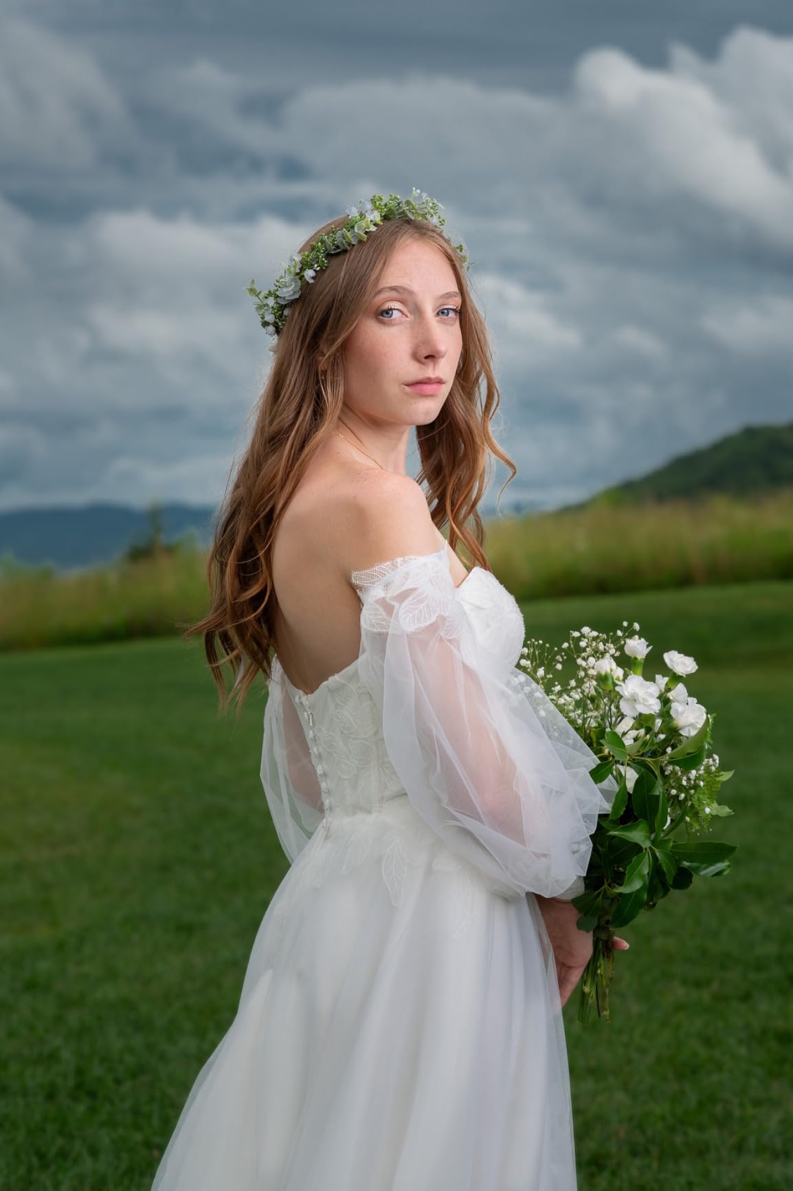 NEEWER Q4 400Ws 2.4G TTL Outdoor Studio Flash Strobe (New Look),1/8000 HSS 2800mAh Battery Powered Photography Monolight Speedlite 30W Modeling Lamp/400 Full Power Flash/0.01-1.2s Recycle/Bowens Mount customer photo 1