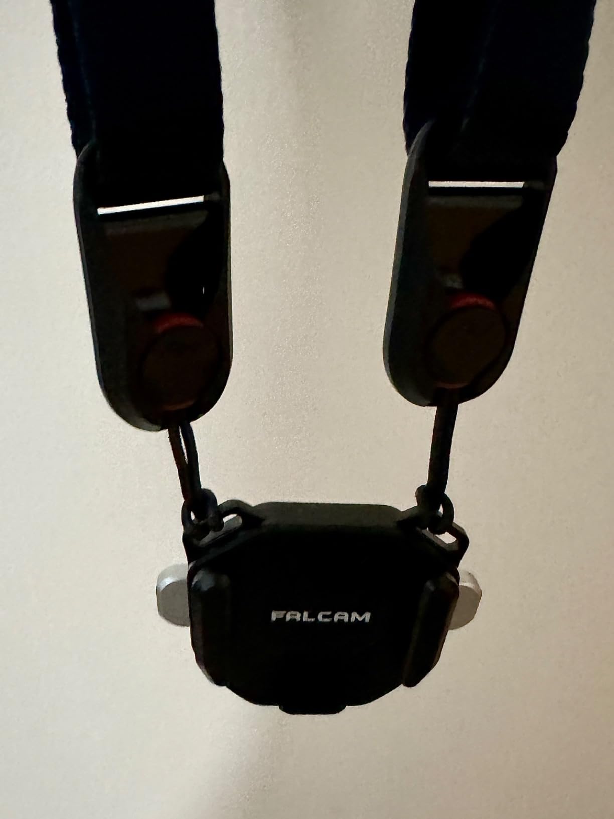 ULANZI F38 Camera Shoulder Strap Mount Quick Release for Shoulder Straps Kit V2, QR Plate Camera Tripod Mount customer photo 1