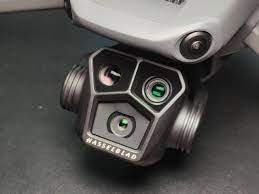 DJI Mavic 3 Pro with RC, Flagship Triple-Camera Drone with 4/3 CMOS Hasselblad 4K Camera, 43-Min Flight Time, 15km HD Video Transmission, FAA Remote ID Compliant, for Adults, Black customer photo 1