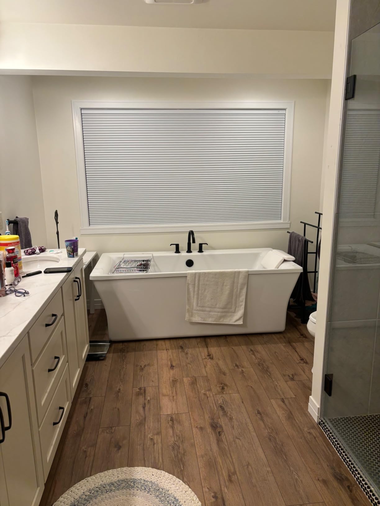 SmartWings Motorized Cellular Shades, Honeycomb Blinds Compatible with Zigbee/Alexa/Z-Wave/Homekit, Wireless Remote Control for Smart Home customer photo 1