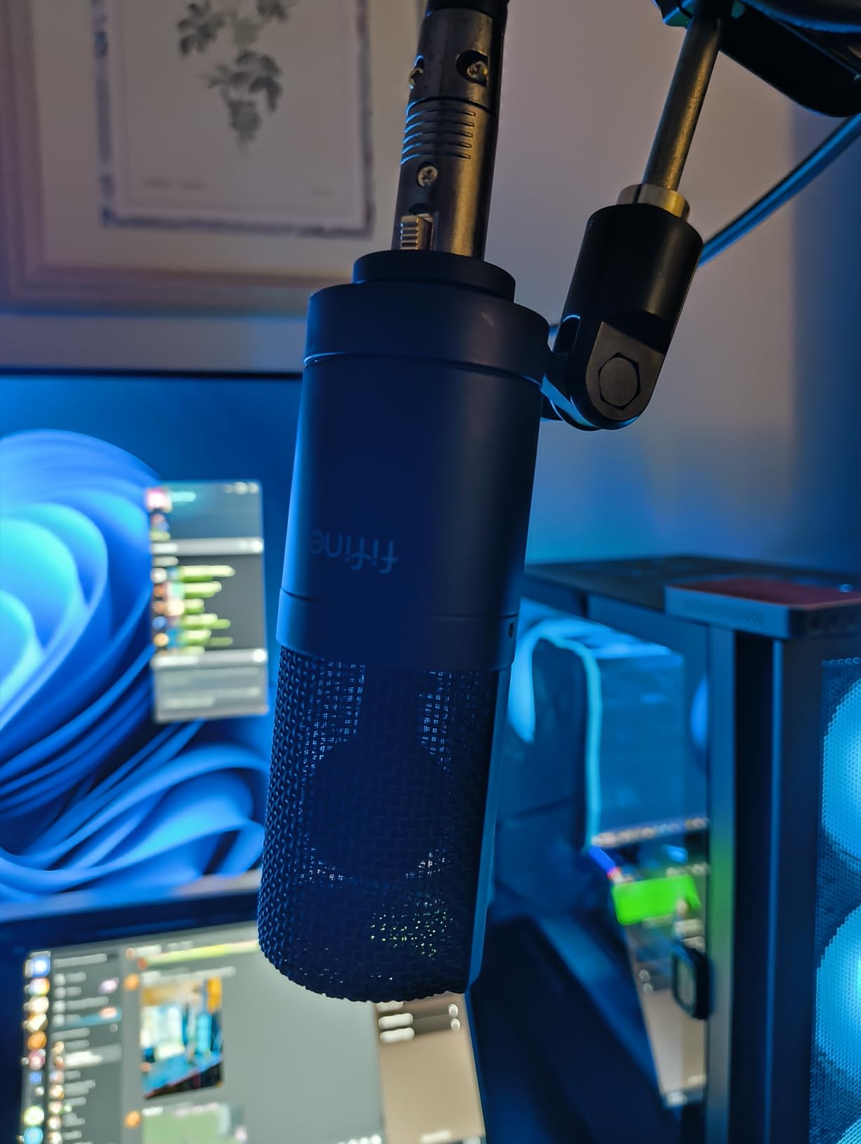 FIFINE XLR Microphone, Condenser Podcast Mic for Recording, Vocal, Voice-Over Streaming, Podcast, Singing, Cardioid Studio Microphone, Metal Material, Black-K669C customer photo 2