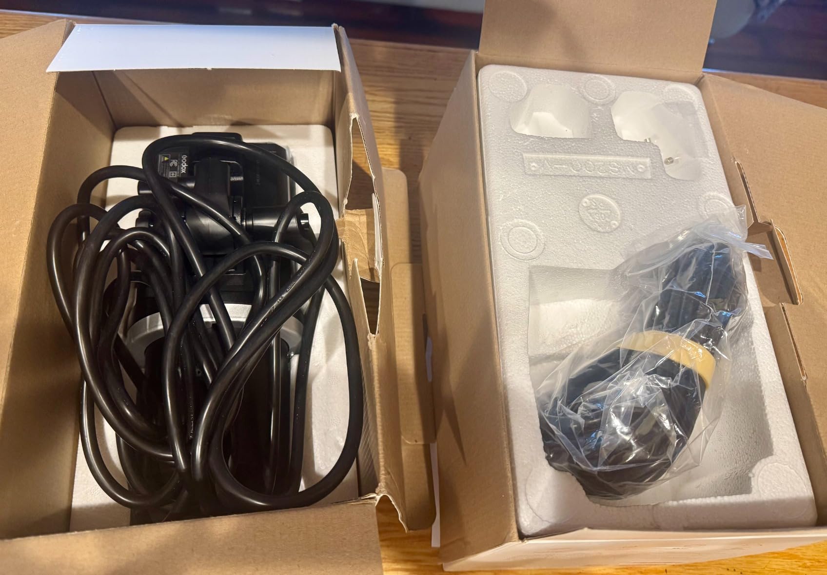 Godox MS300V Studio Flash Kit (2X 300W) with 2 Softboxes, 2 Light Stands, 2 Reflectors, LED Modeling Lamps, 2.4G Wireless X System, Bowens Mount - Ideal for Studio, Portrait & Fashion Photography customer photo 2