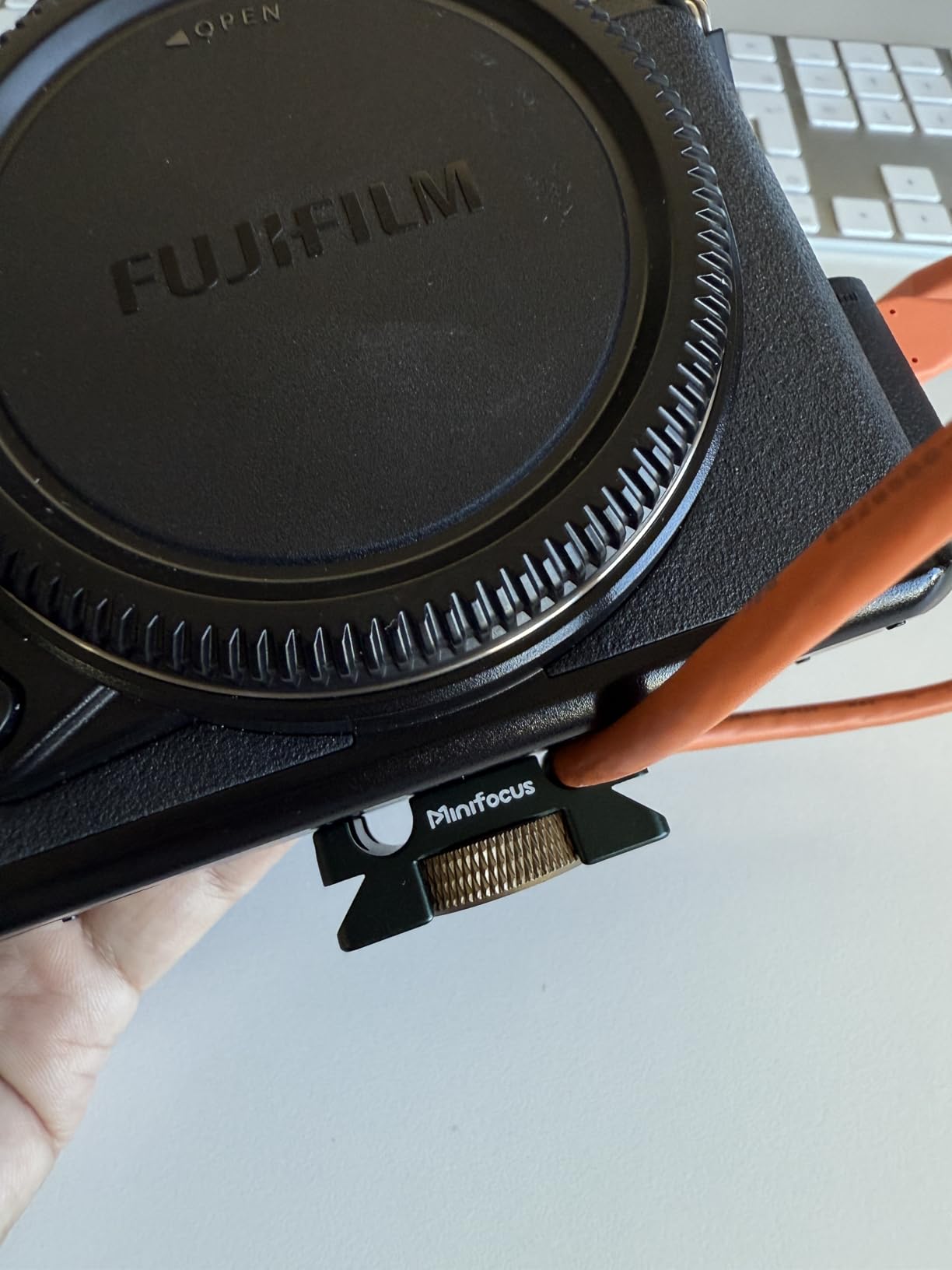 MINIFOCUS Camera Cable Clamp with Arca Swiss System, Aluminum Alloy Tether Cable Block Clip with 4 Grooves, USB Cable Lock Clip Clamp HDMI Protector for All DSLR Cameras Cable customer photo 1