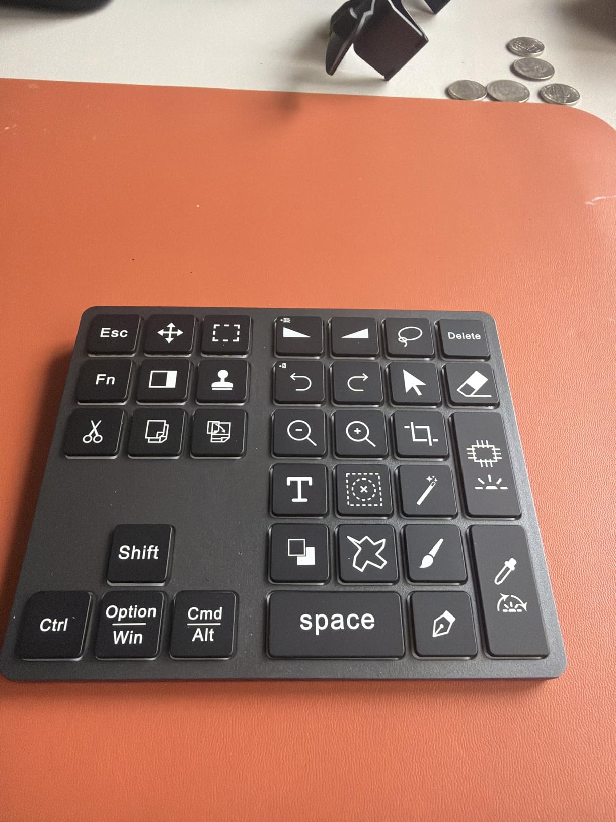 Doohoeek Bluetooth Shortcut Keyboard for Adobe Photoshop for PC Computer, Desktop, iPad & MacBook, PS Shortcut Hotkeys Keypad Rechargeable with 7-Color Backlit Key for MacOS, iOS & Windows customer photo 1