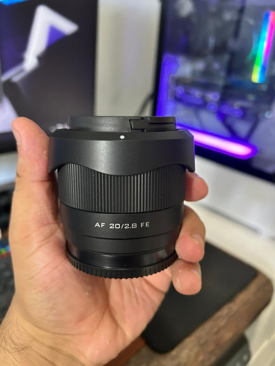 VILTROX AF 16mm f/1.8 FE Full Frame Lens for Sony E, Autofocus Lens with Built-in LCD Screen, Large Aperture for Sony E-Mount a7 customer photo 1