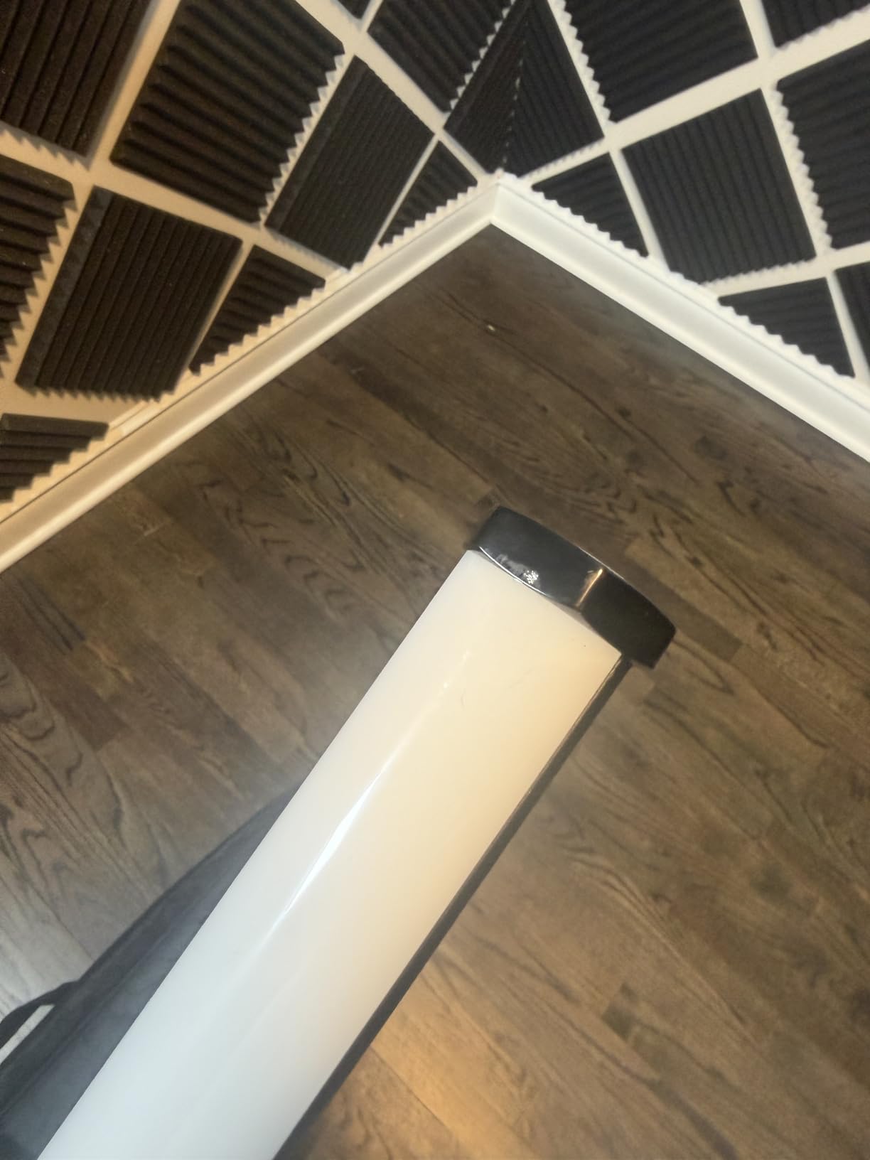 Lume Cube RGB Tube Light Mini for Photo & Video | RGBWW Full Color Tube Light | Bluetooth App Controlled | Millions of Colors | Aluminum Durable Design | 97+ CRI customer photo 1