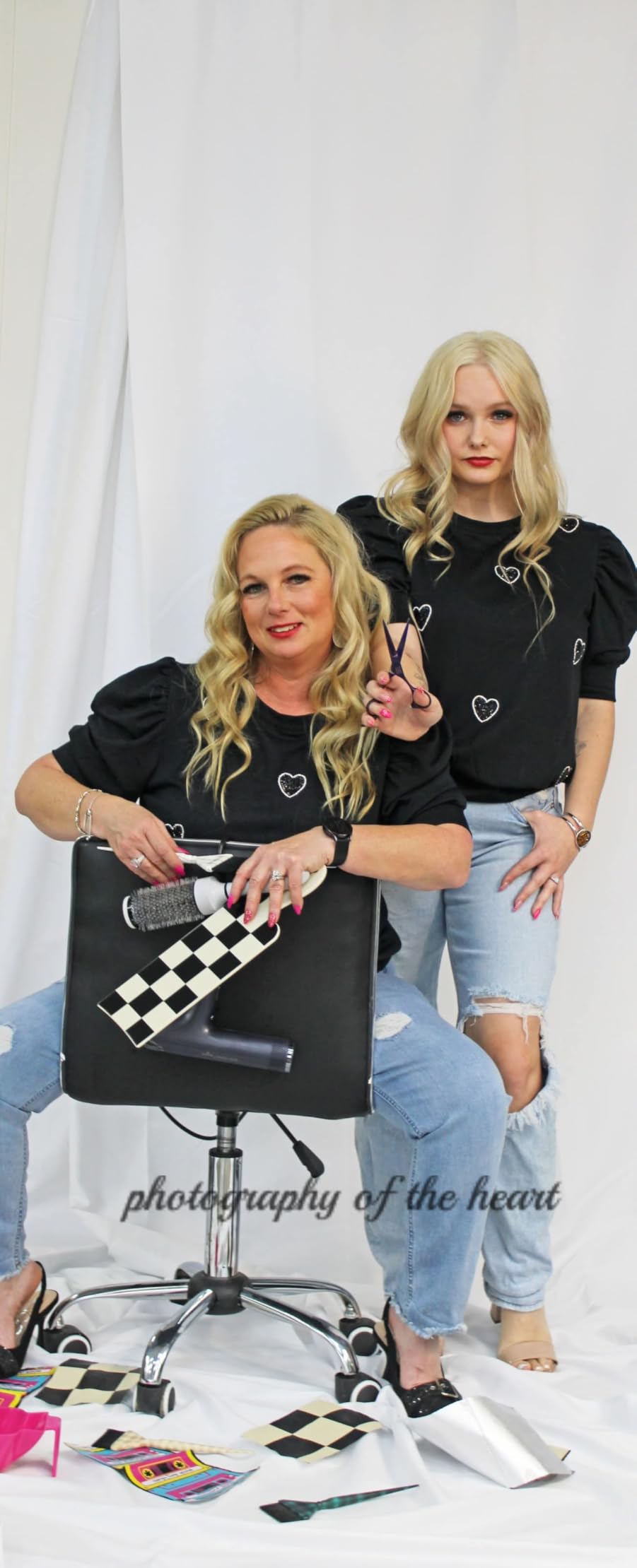 10X12ft Green Screen Backdrop for Photography, LCUIRC Chromakey Polyester Collapsible Greenscreen Background for Streaming, Photography, Zoom Meeting, Video Editing, Podcasting customer photo 1