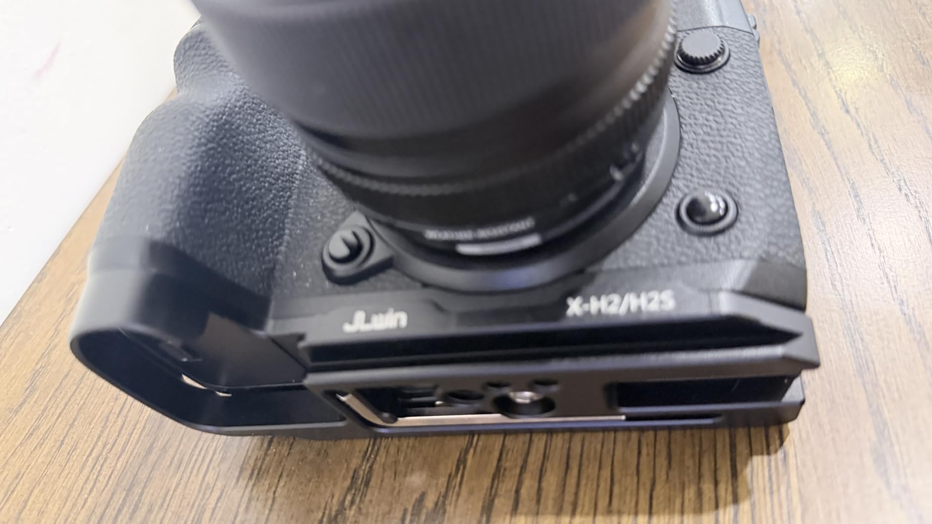 FocusFoto Quick Release Baseplate QR Plate Mount for Fujifilm Fuji X-H2/X-H2S Mirrorless Camera, Compatible with Arca-Swiss Standard Tripod Ballhead customer photo 2