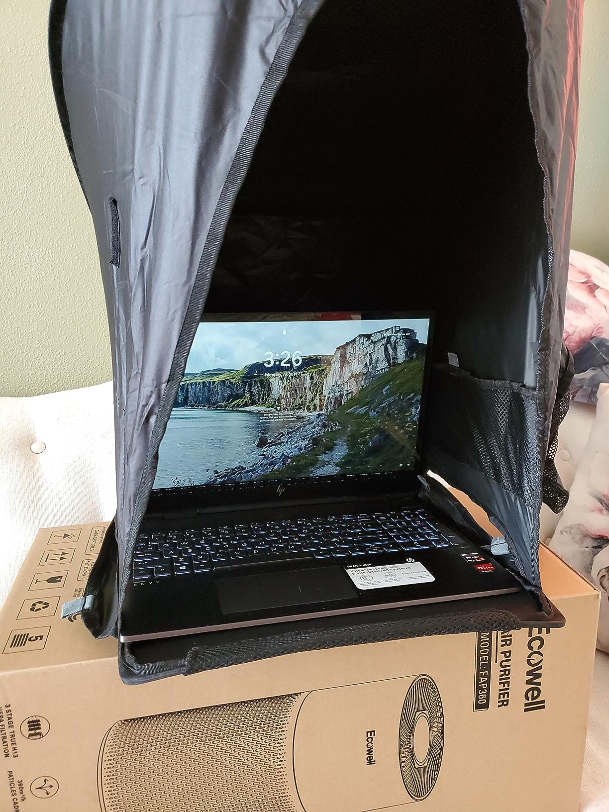 RitzGear Pop-Up Laptop Sun Shade | Portable Compact Anti-Glare Screen Hood, Tent & Carry Case for Up-to 17
