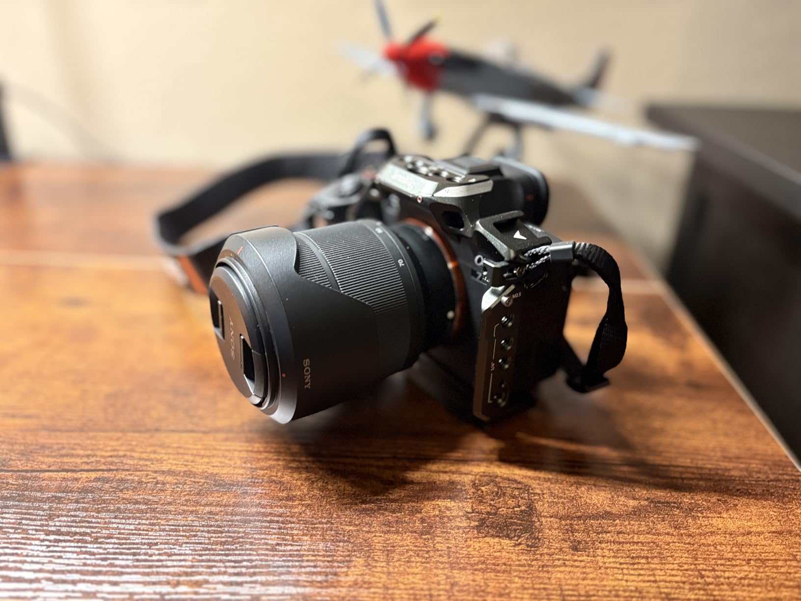 SmallRig Cage Kit w/Cable Clamp for Sony Alpha 7R V/Alpha 7 IV/Alpha 7S III, Camera Cage w/Multiple Accessory Mounting Points, Built-in Quick-Release Plate for Arca-Swiss - 4308 customer photo 2