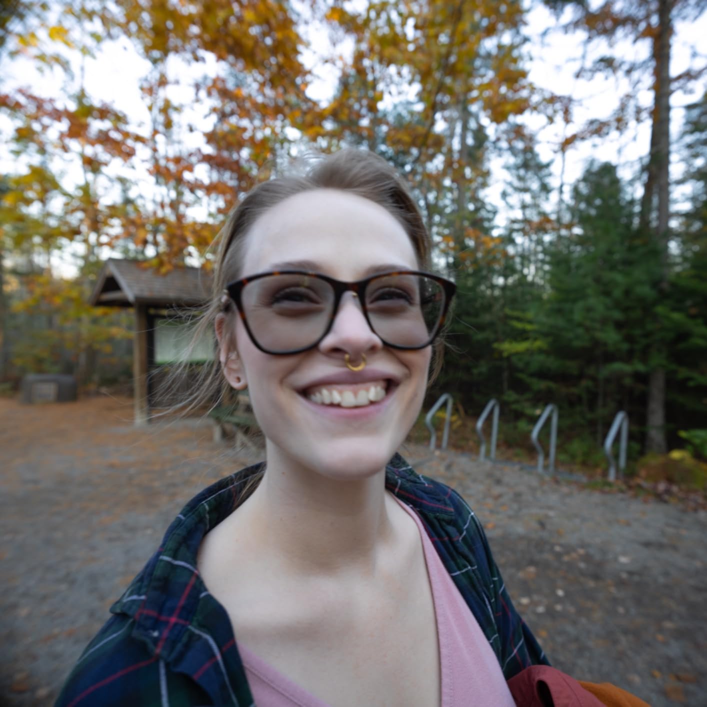 SIRUI Night Walker 24mm S35 Manual Focus Cine Lens, T1.2 Large Aperture RF Mount Lens for RED Komodo, R7, R10, C70, R50 customer photo 2